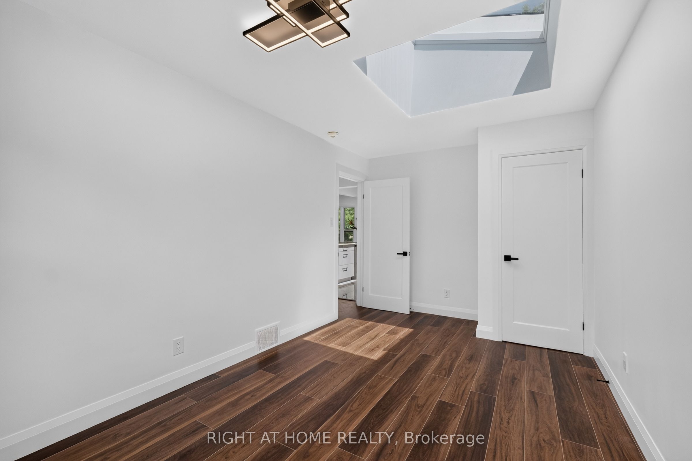 200 Island Park Drive Property Photo 31