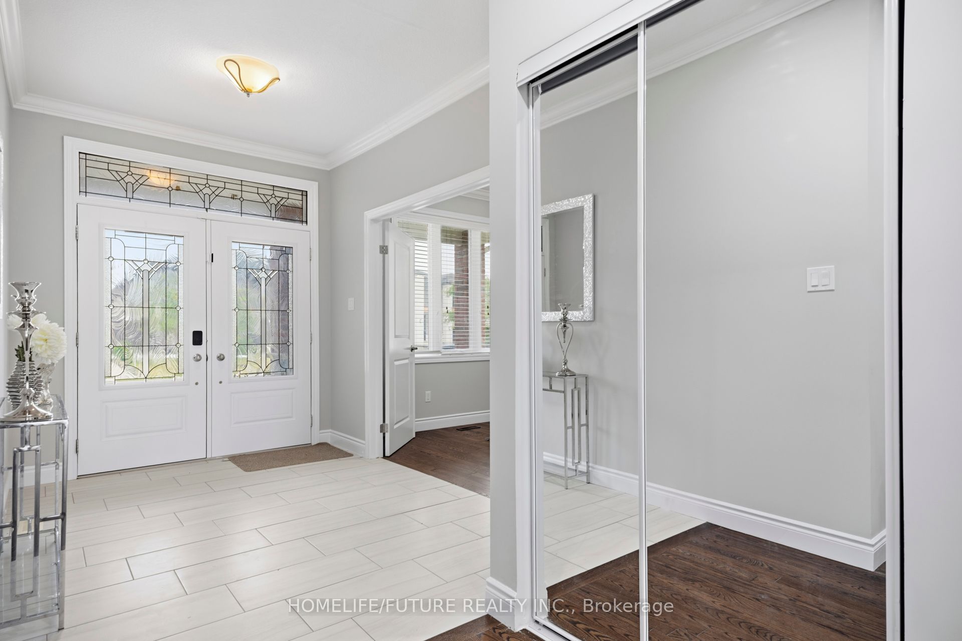 1049 Melsetter Way Property Photo 3