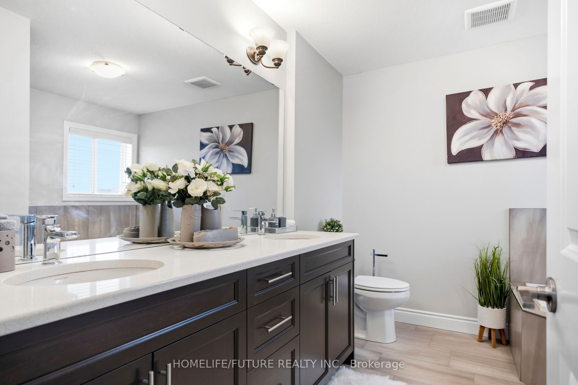 1049 Melsetter Way Property Photo 19