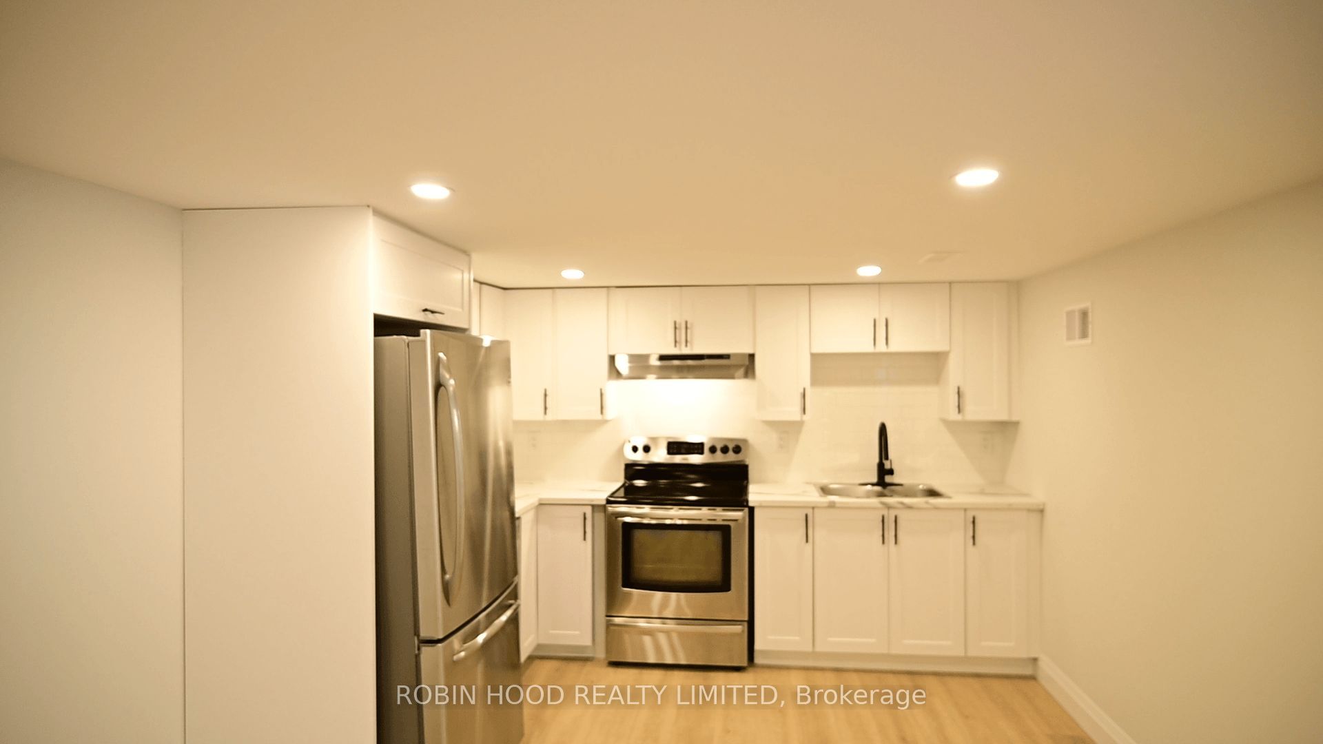 40 Winslow Drive Unit 2 Property Photo 1