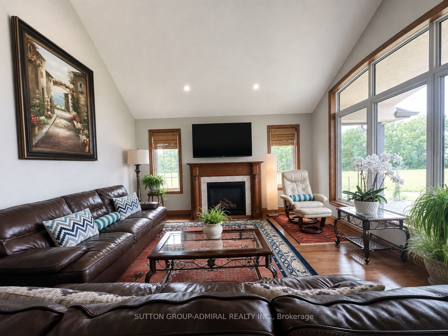 2700 Bridge Street Property Photo 10