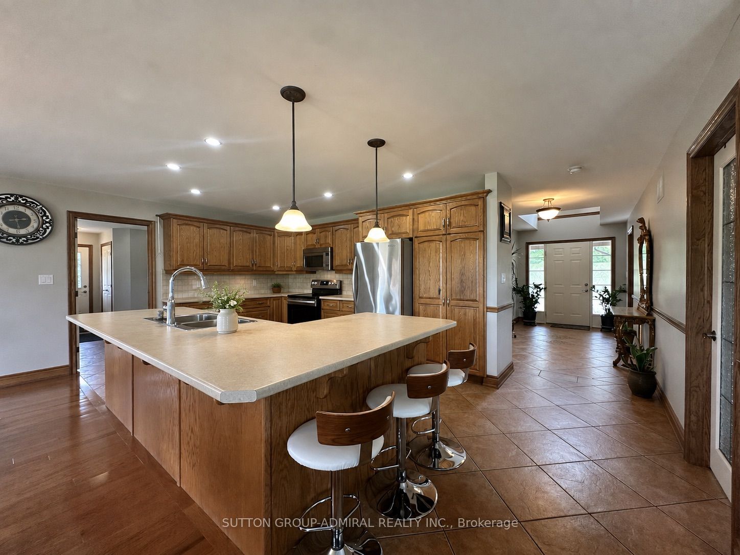 2700 Bridge Street Property Photo 17