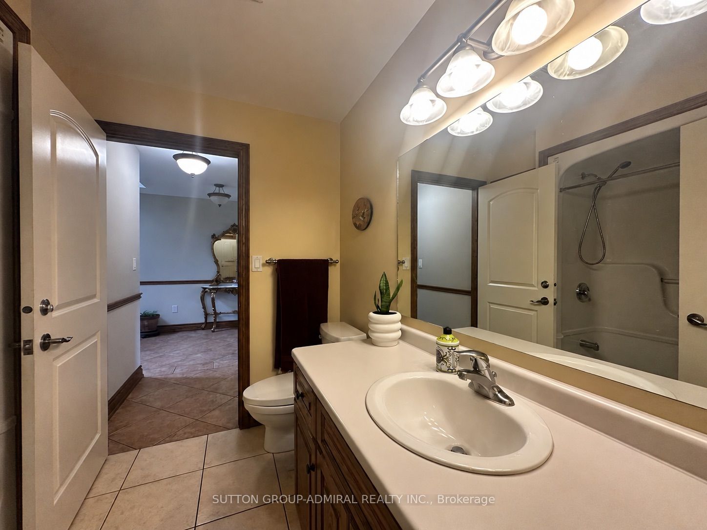 2700 Bridge Street Property Photo 27