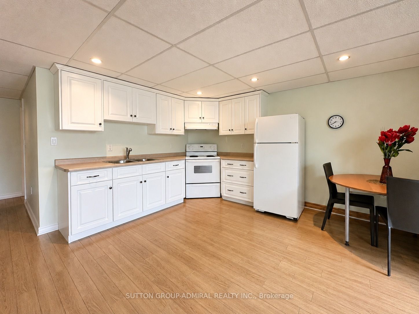 2700 Bridge Street Property Photo 40