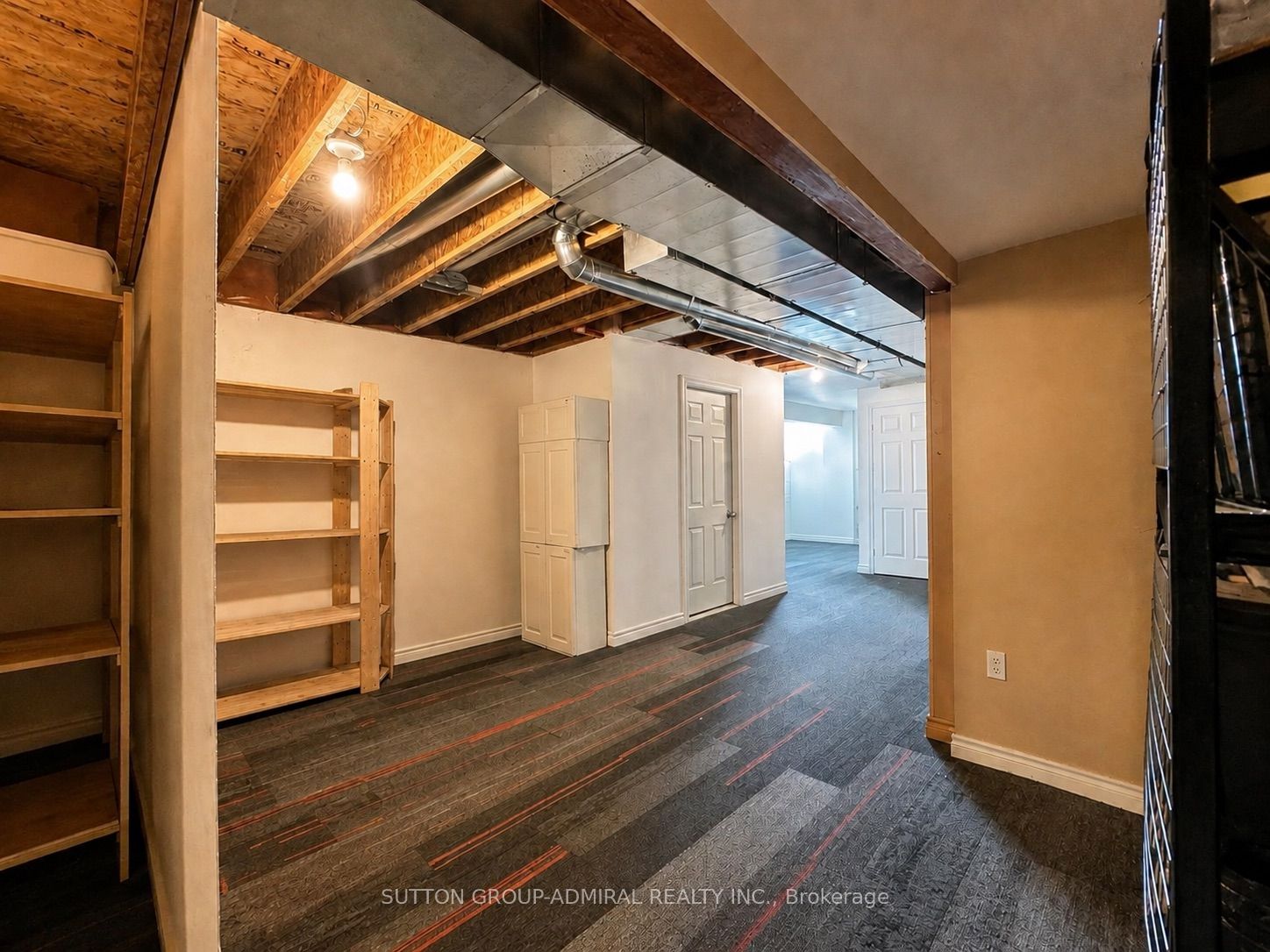 2700 Bridge Street Property Photo 44
