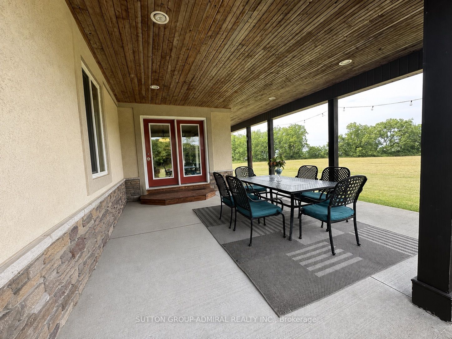 2700 Bridge Street Property Photo 49