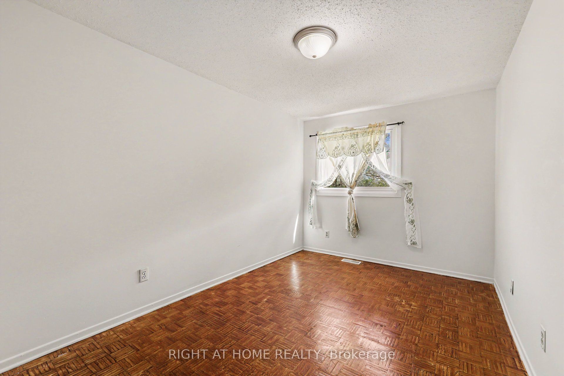 980 Gulf Place 207 Property Photo 21