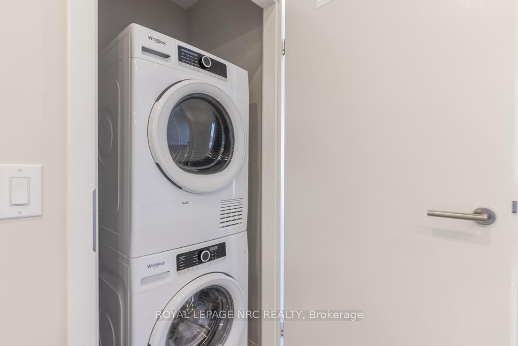 118 West Street 803 Property Photo 14