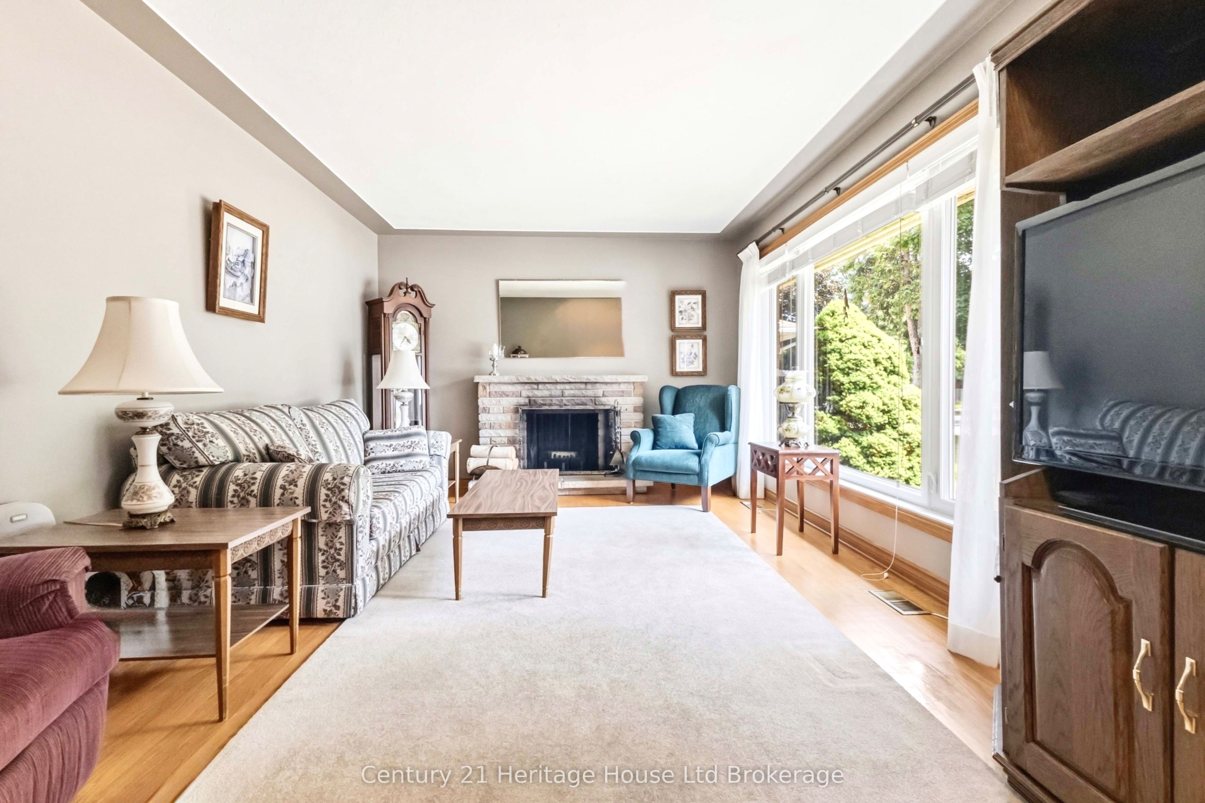 26 Deveron Crescent Property Photo 3