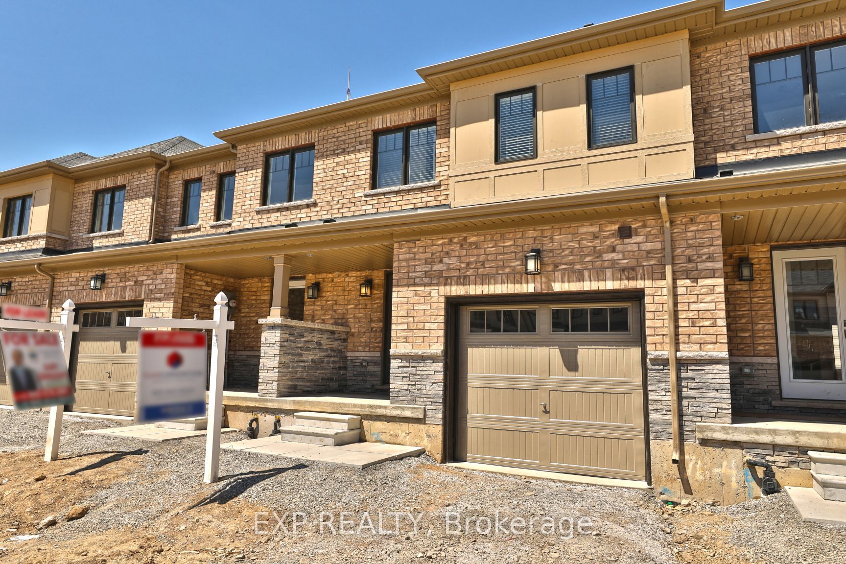 7 Pagebrook Crescent Property Photo 1