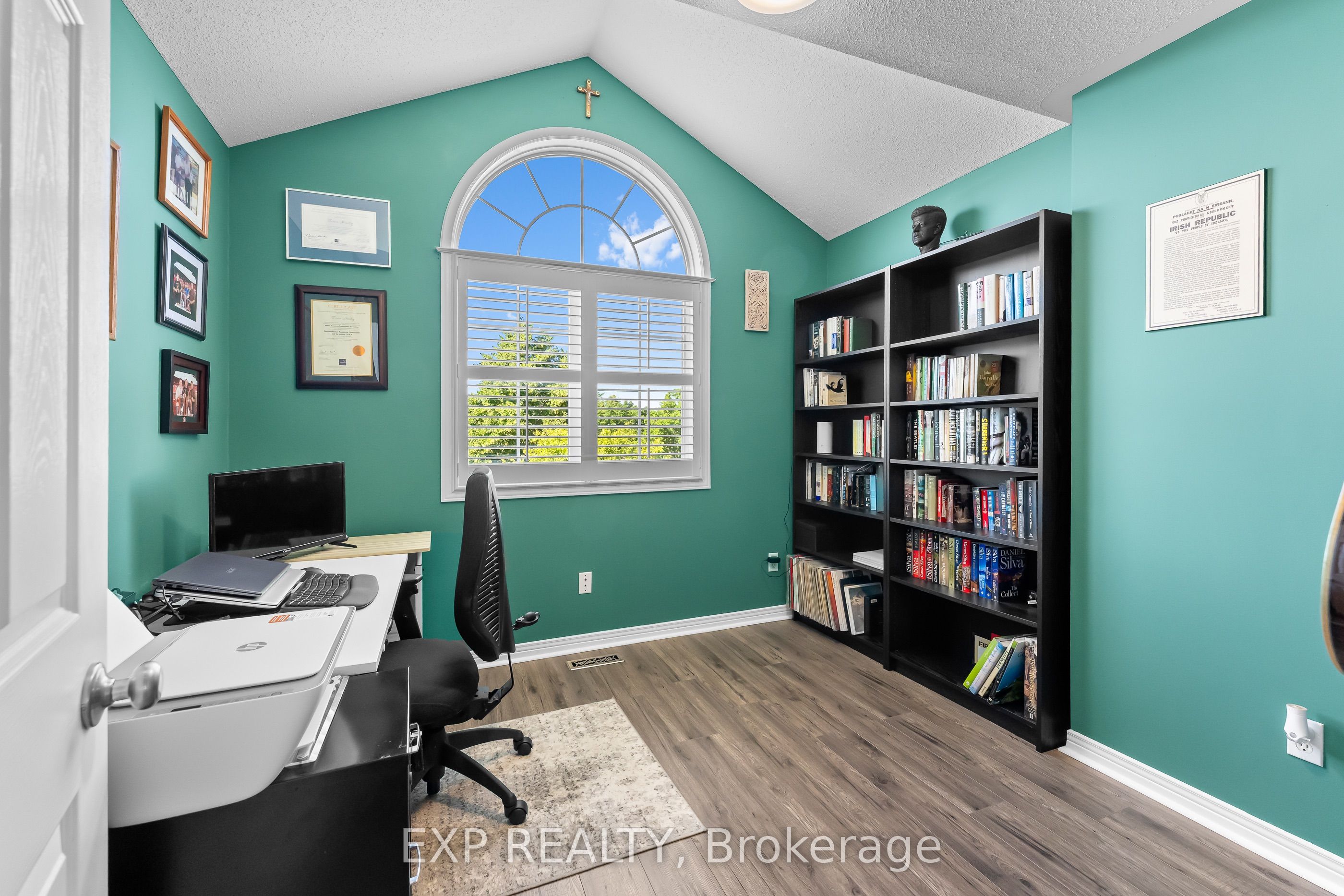 57 Goodman Crescent Property Photo 35