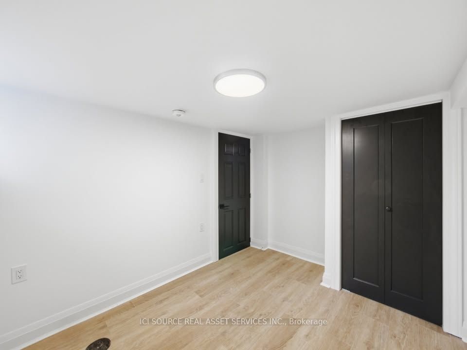 647 Limeridge Road E 1 Property Photo 13