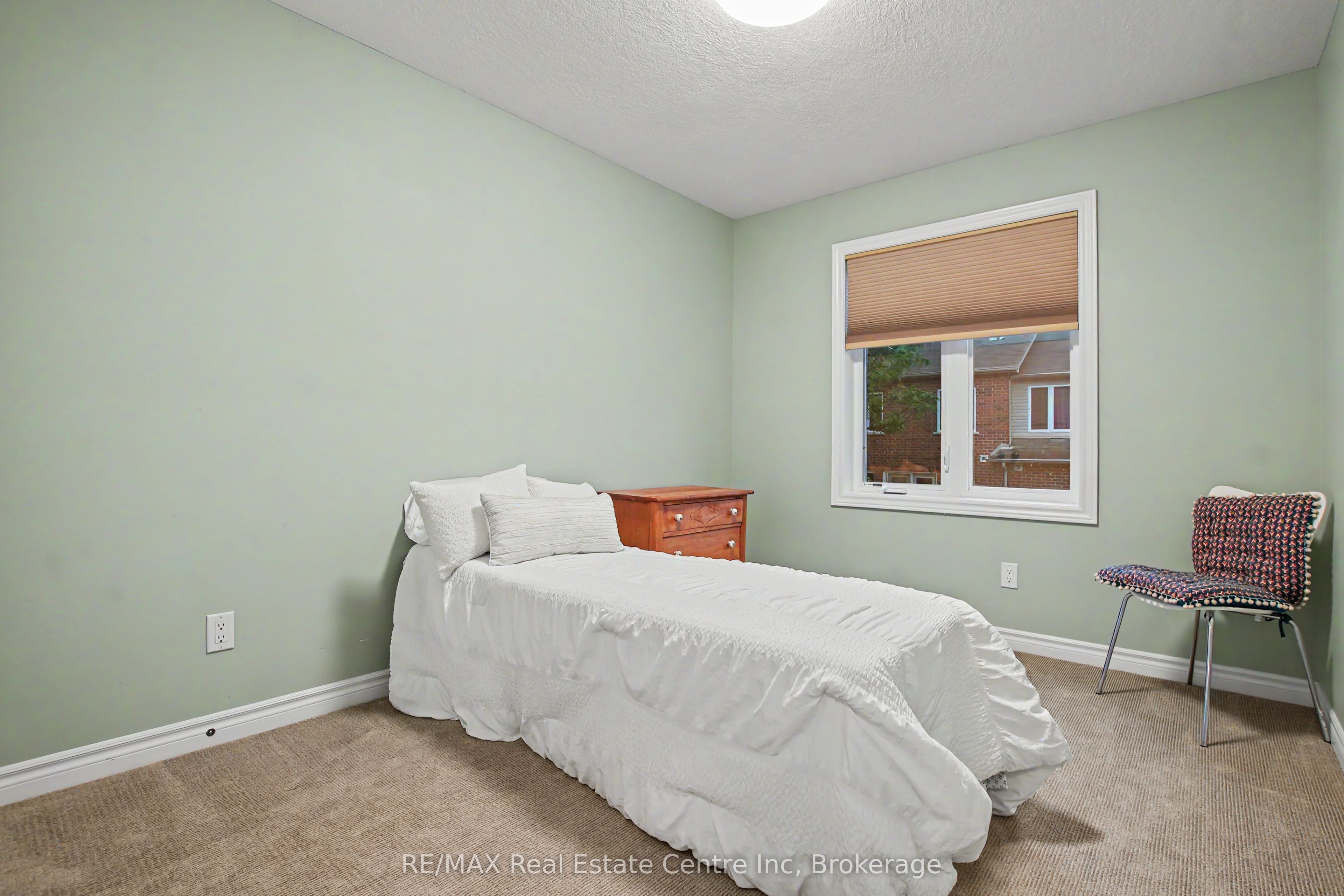 167 Arkell Road 15 Property Photo 21