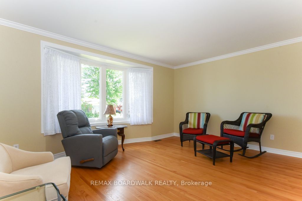 1392 Chartrand Avenue Property Photo 4