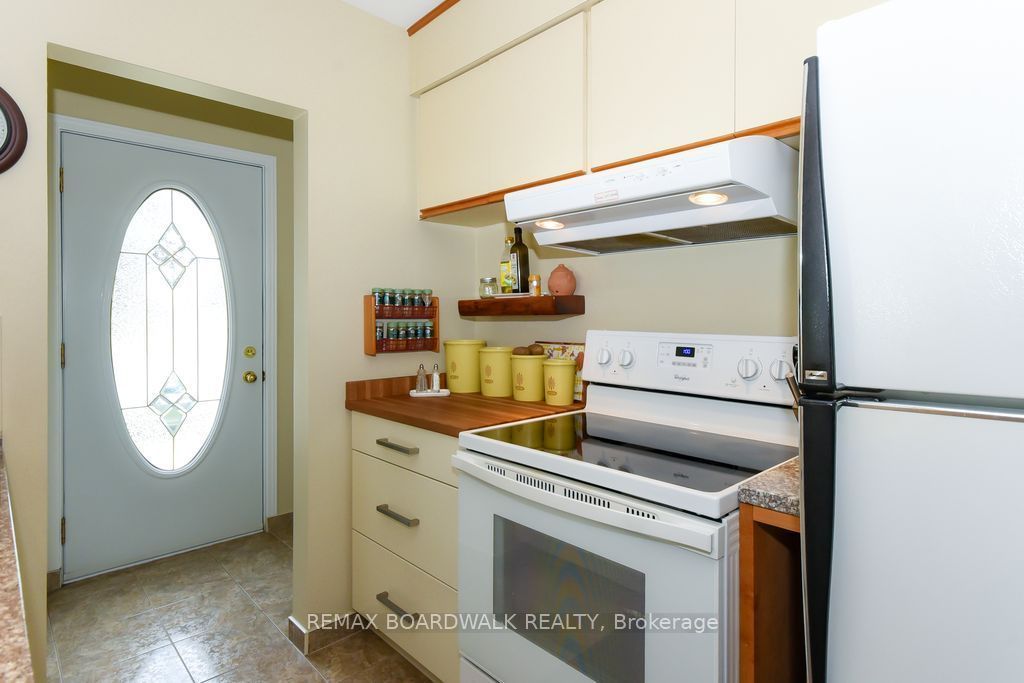 1392 Chartrand Avenue Property Photo 10