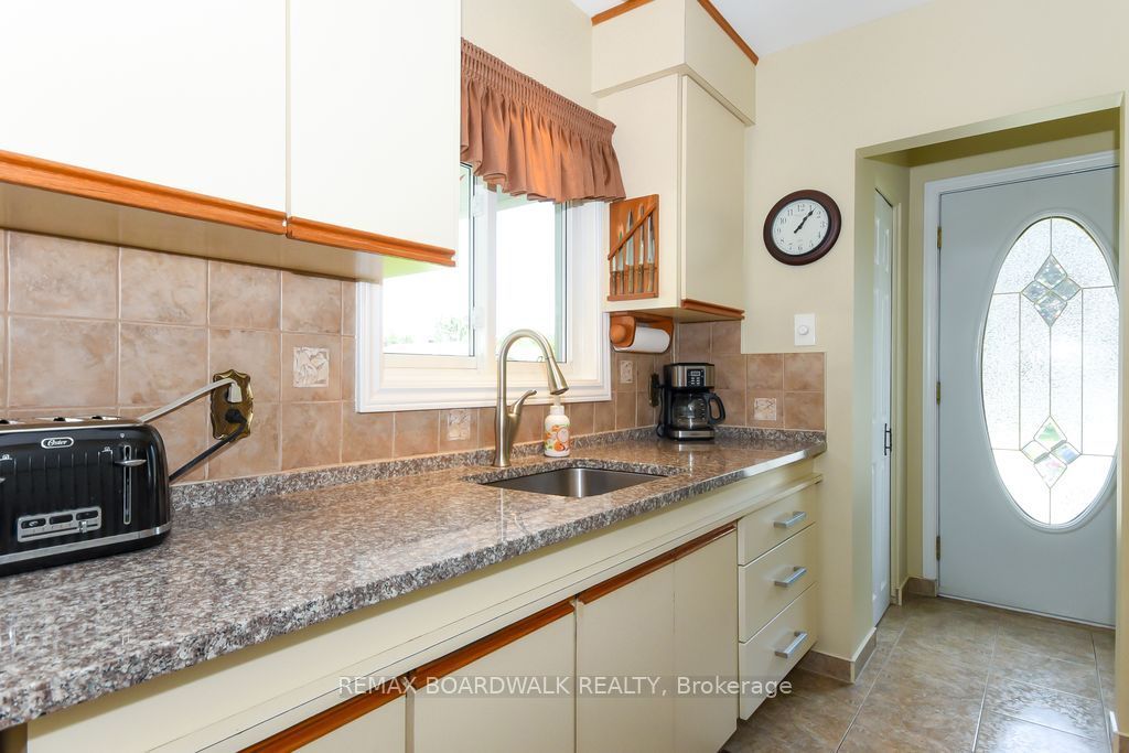 1392 Chartrand Avenue Property Photo 11