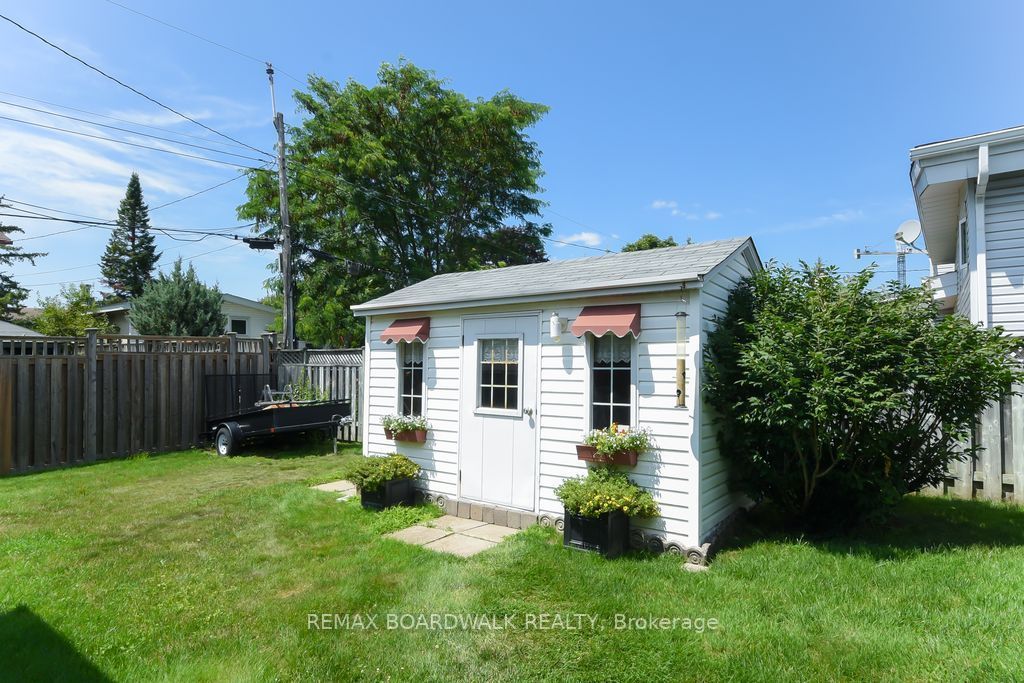 1392 Chartrand Avenue Property Photo 40