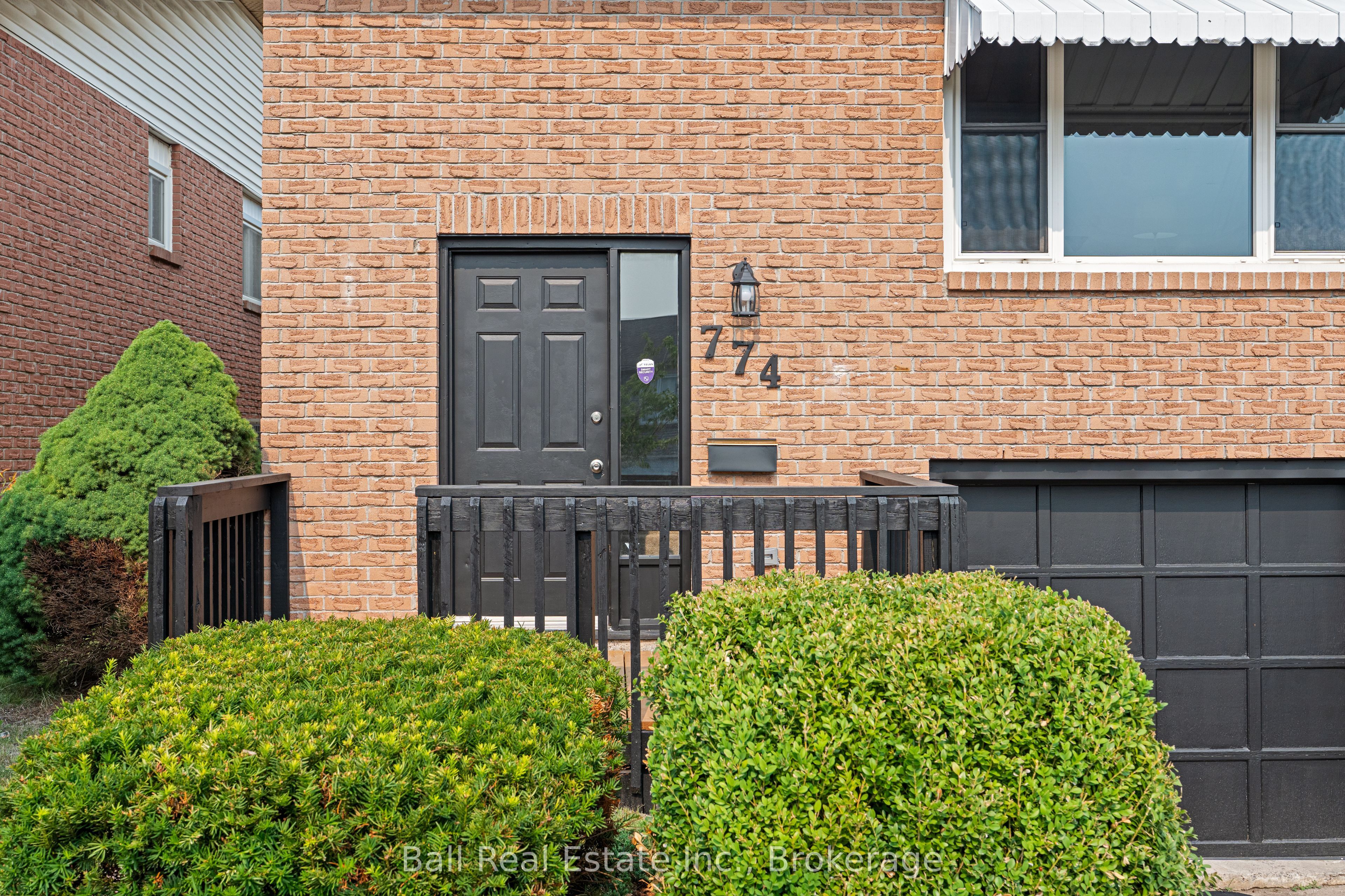 774 Mountain Ash Road Property Photo 7
