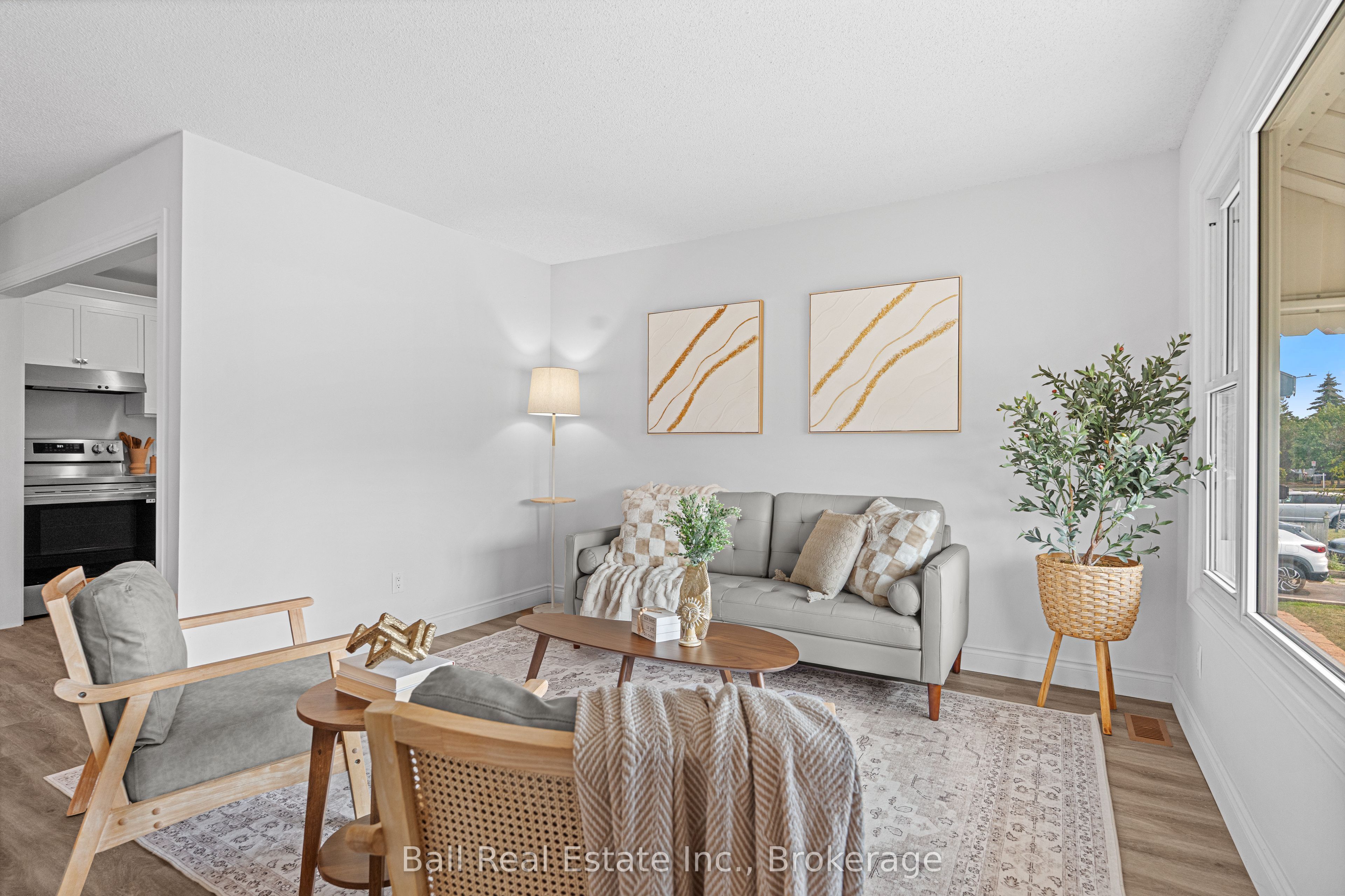 774 Mountain Ash Road Property Photo 11