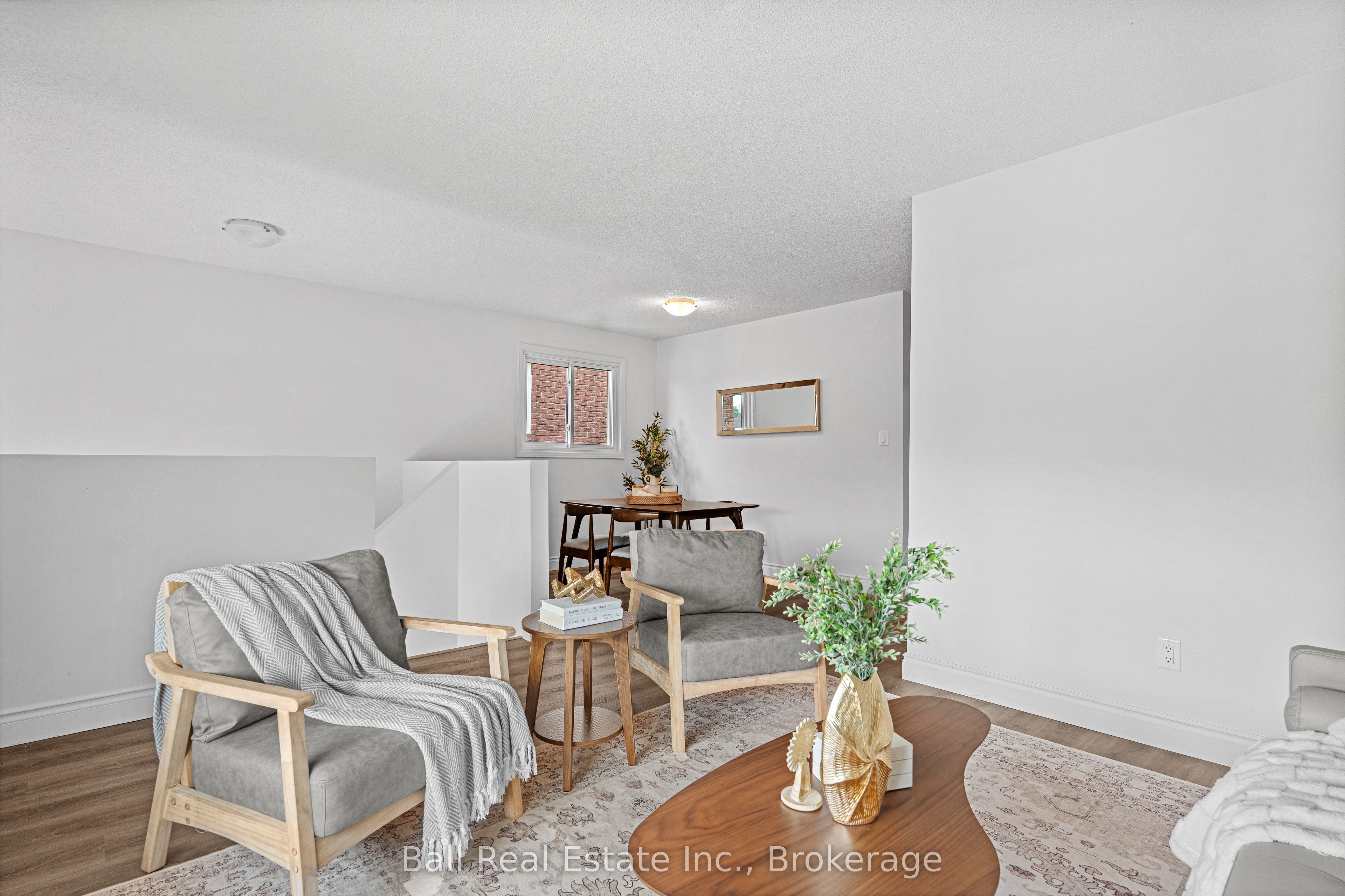 774 Mountain Ash Road Property Photo 12