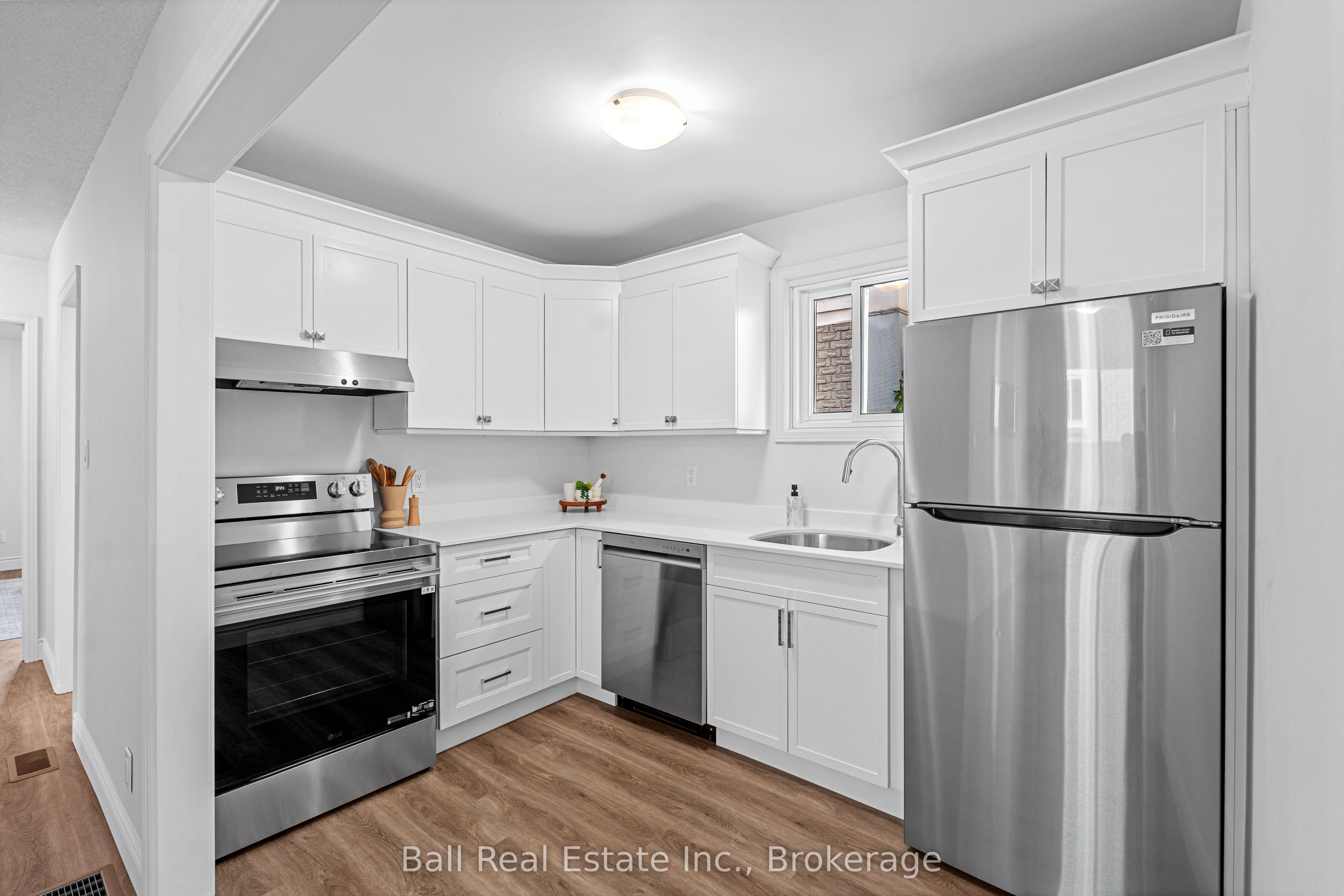 774 Mountain Ash Road Property Photo 21
