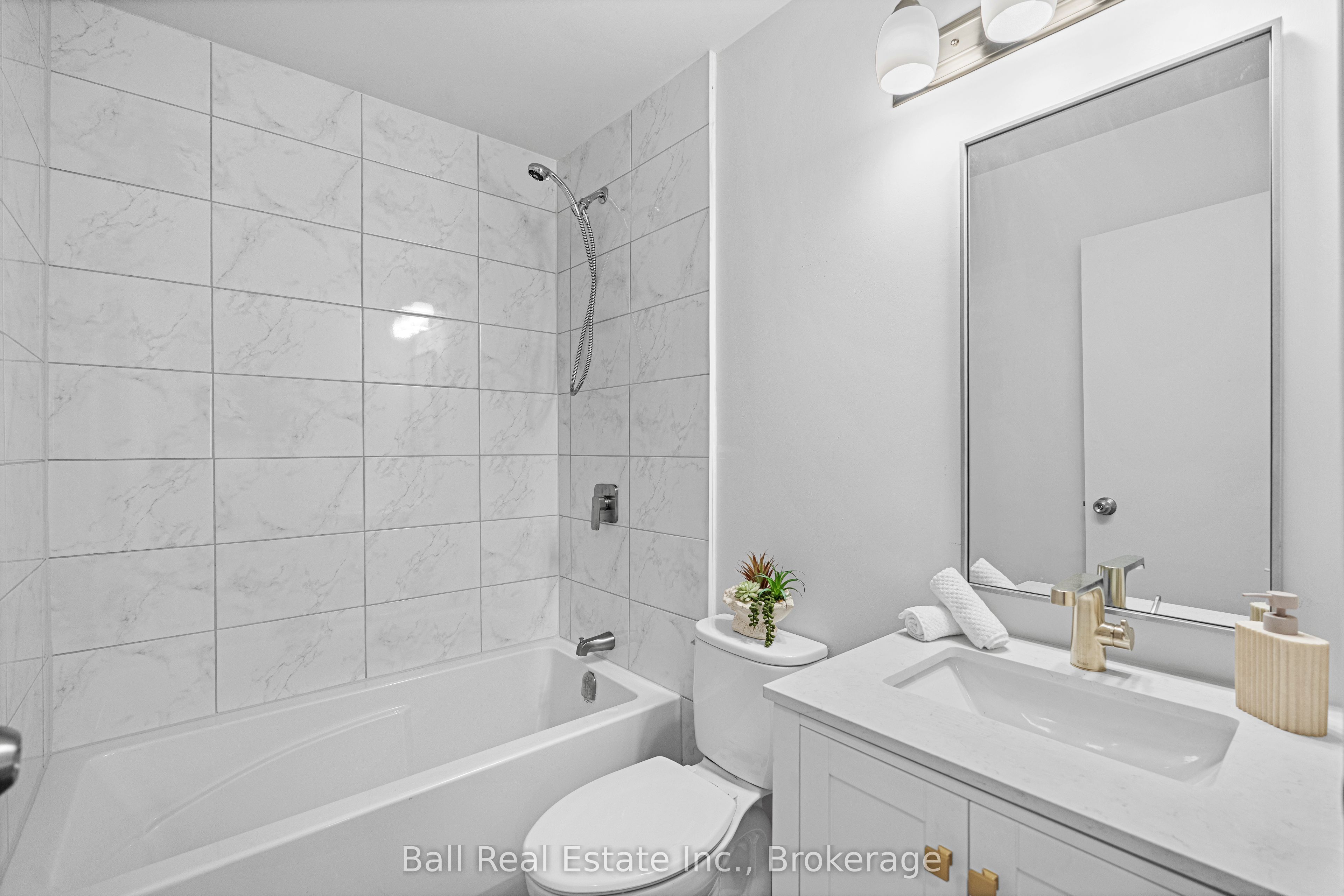 774 Mountain Ash Road Property Photo 31