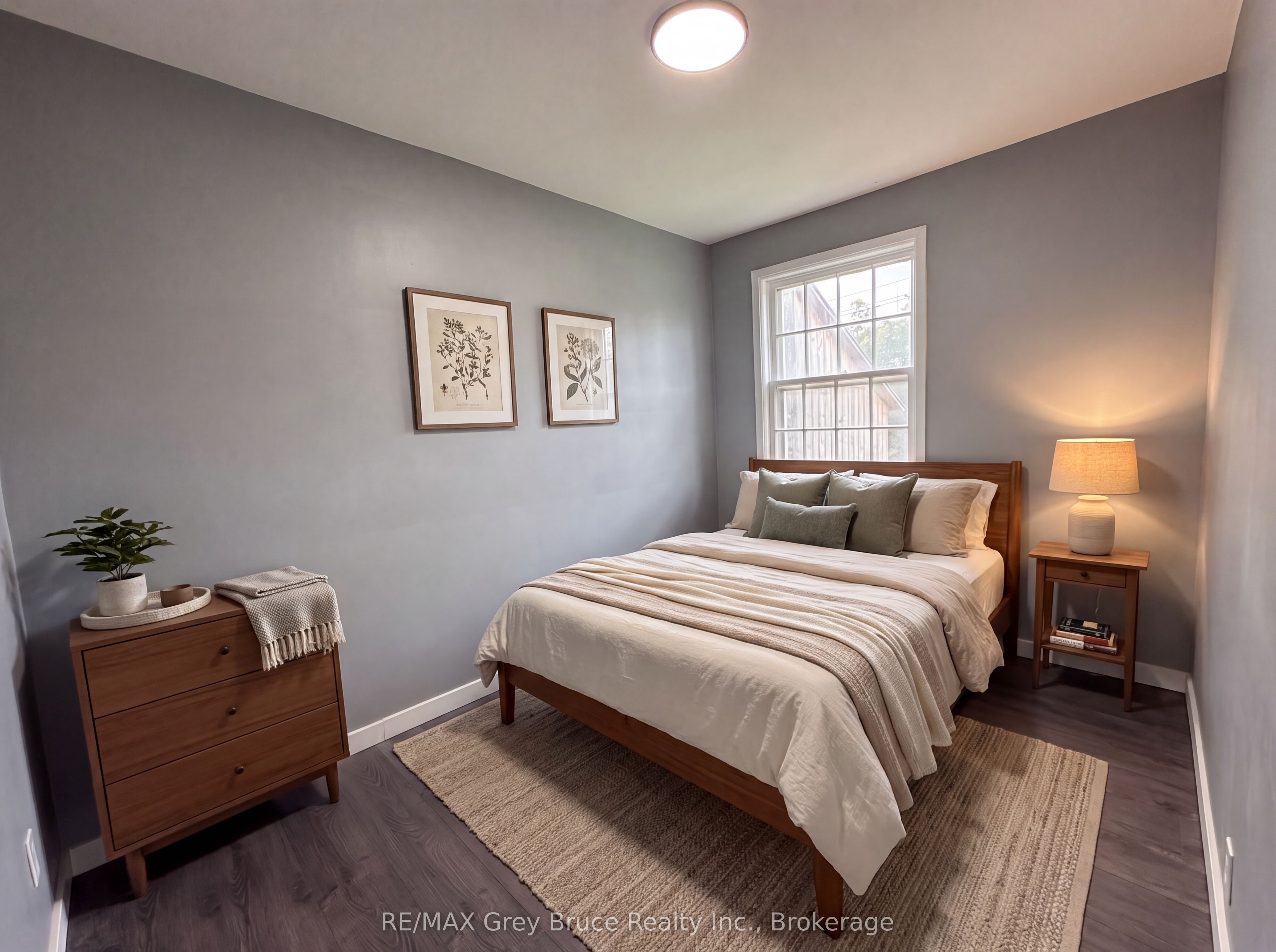 701 5th Street E Property Photo 14
