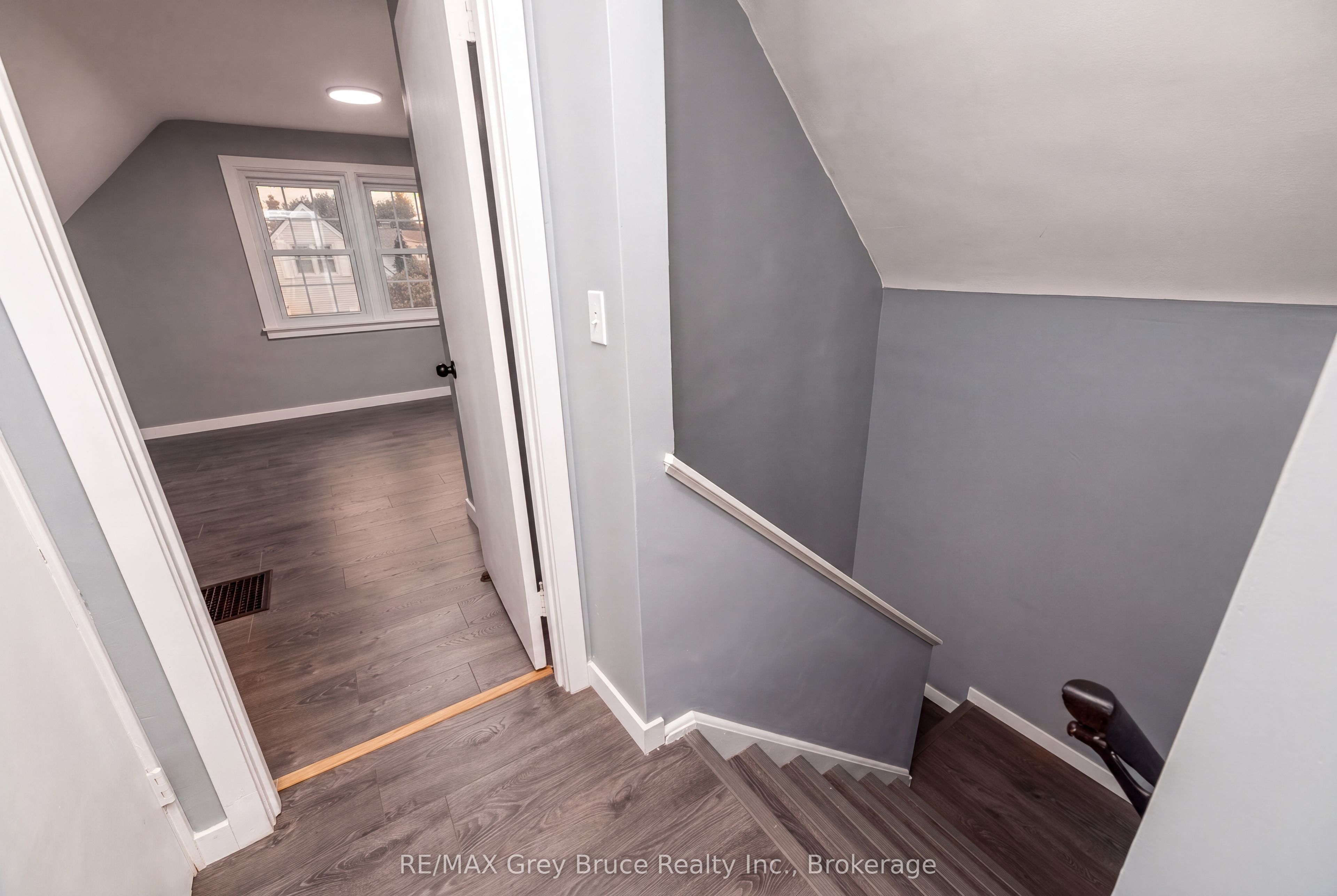 701 5th Street E Property Photo 19