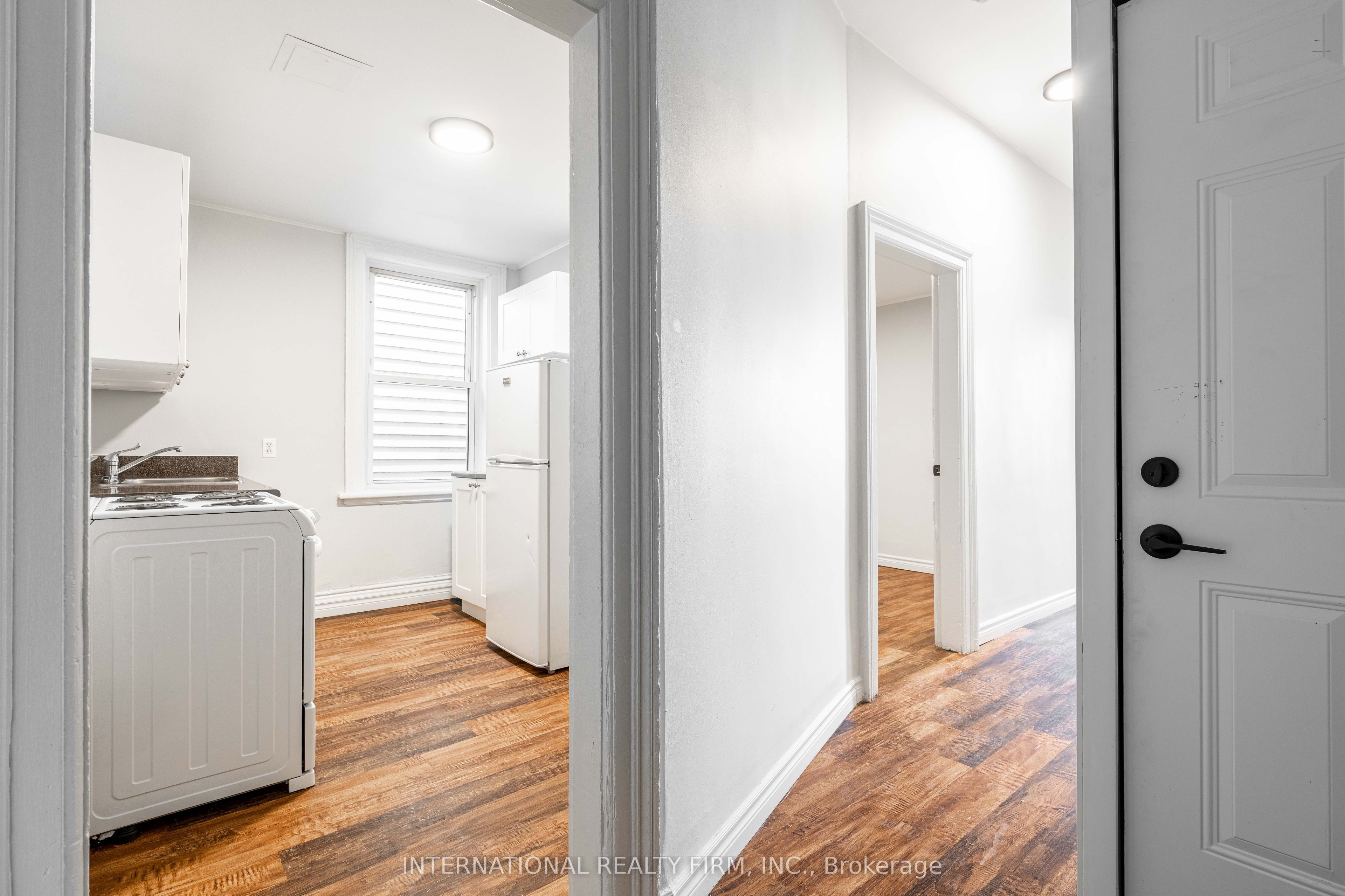 221 Hamilton Road 3 Property Photo 2