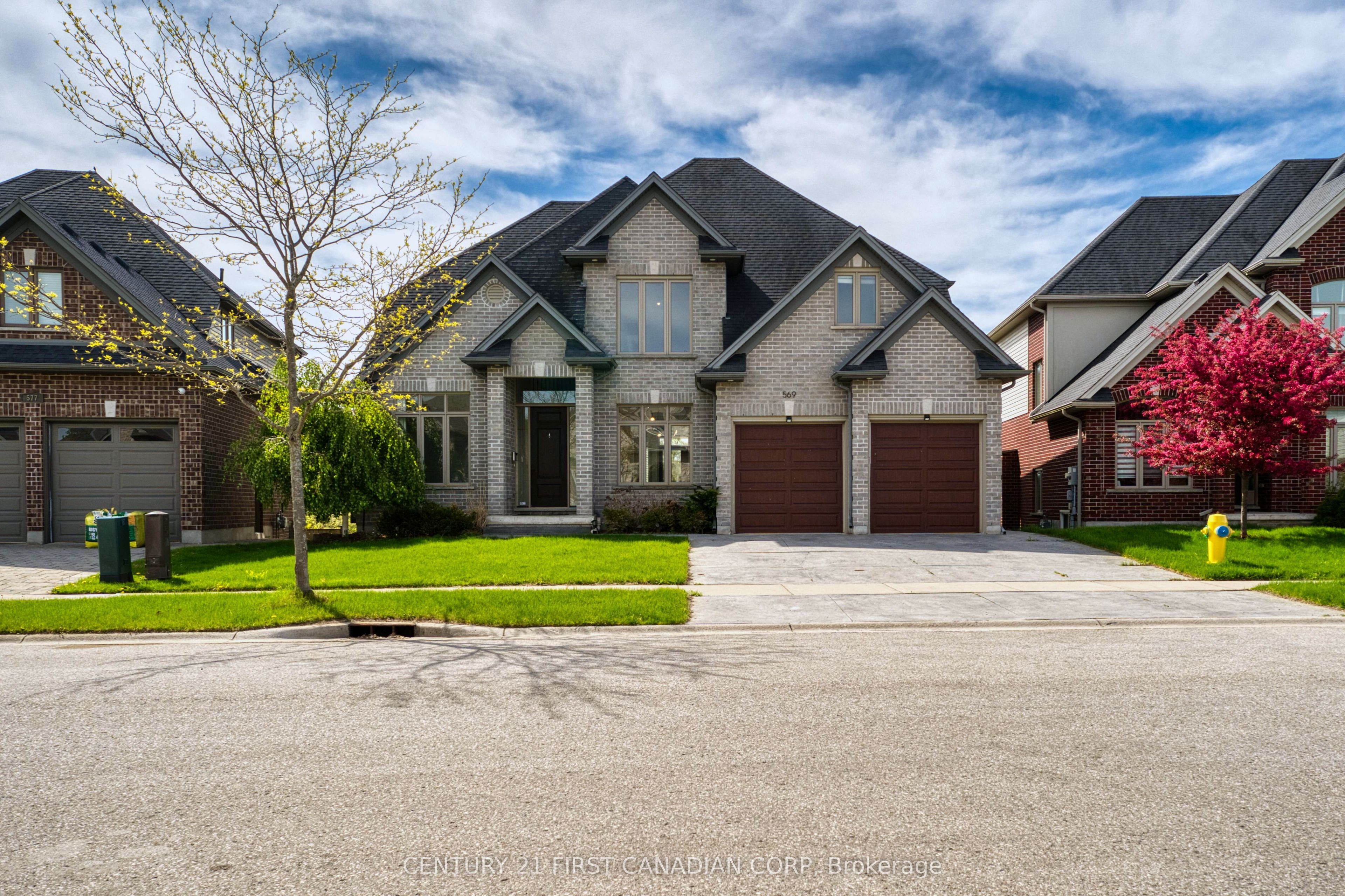 569 Eclipse Walk Property Photo 2