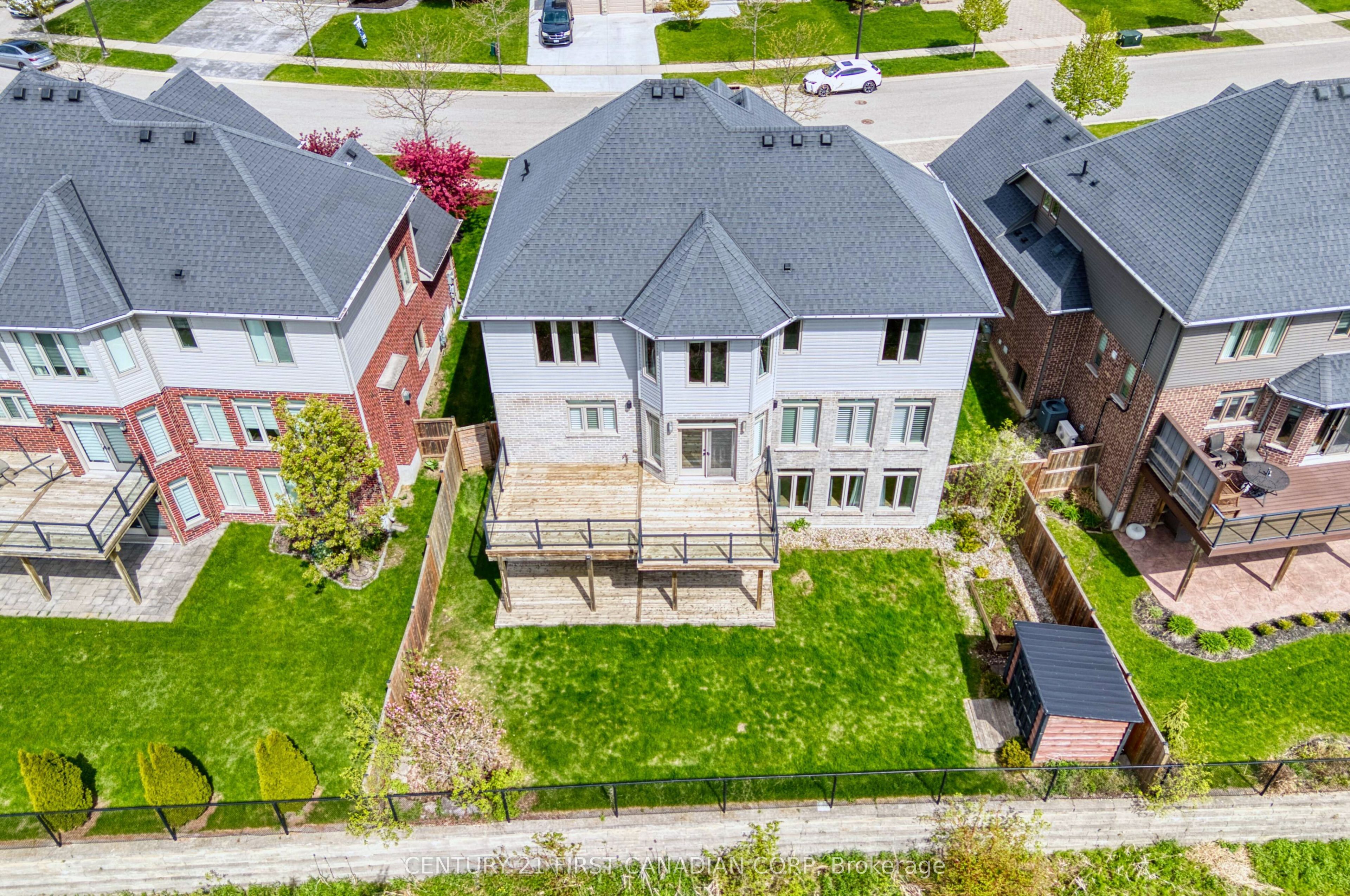 569 Eclipse Walk Property Photo 4