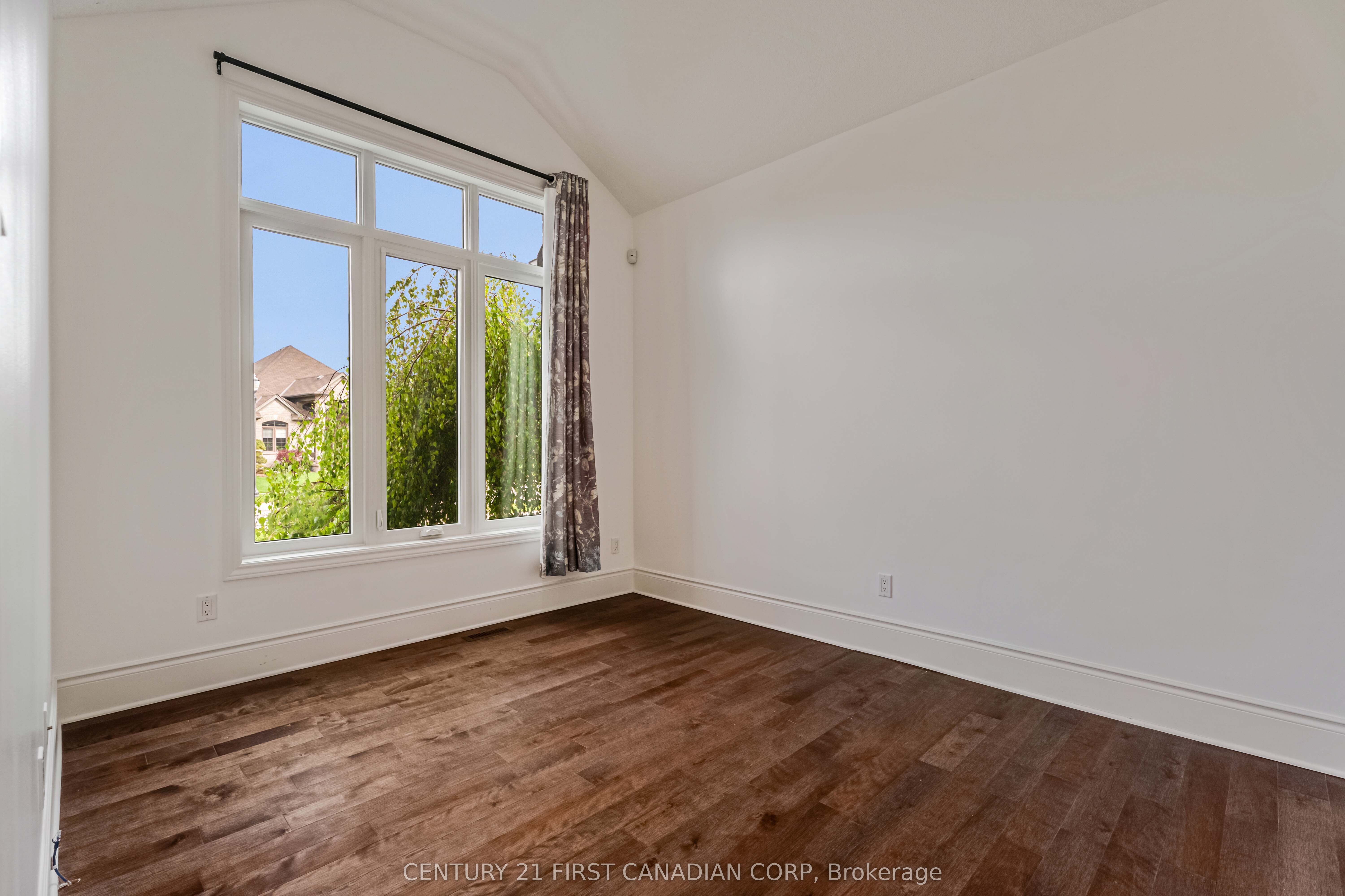 569 Eclipse Walk Property Photo 11