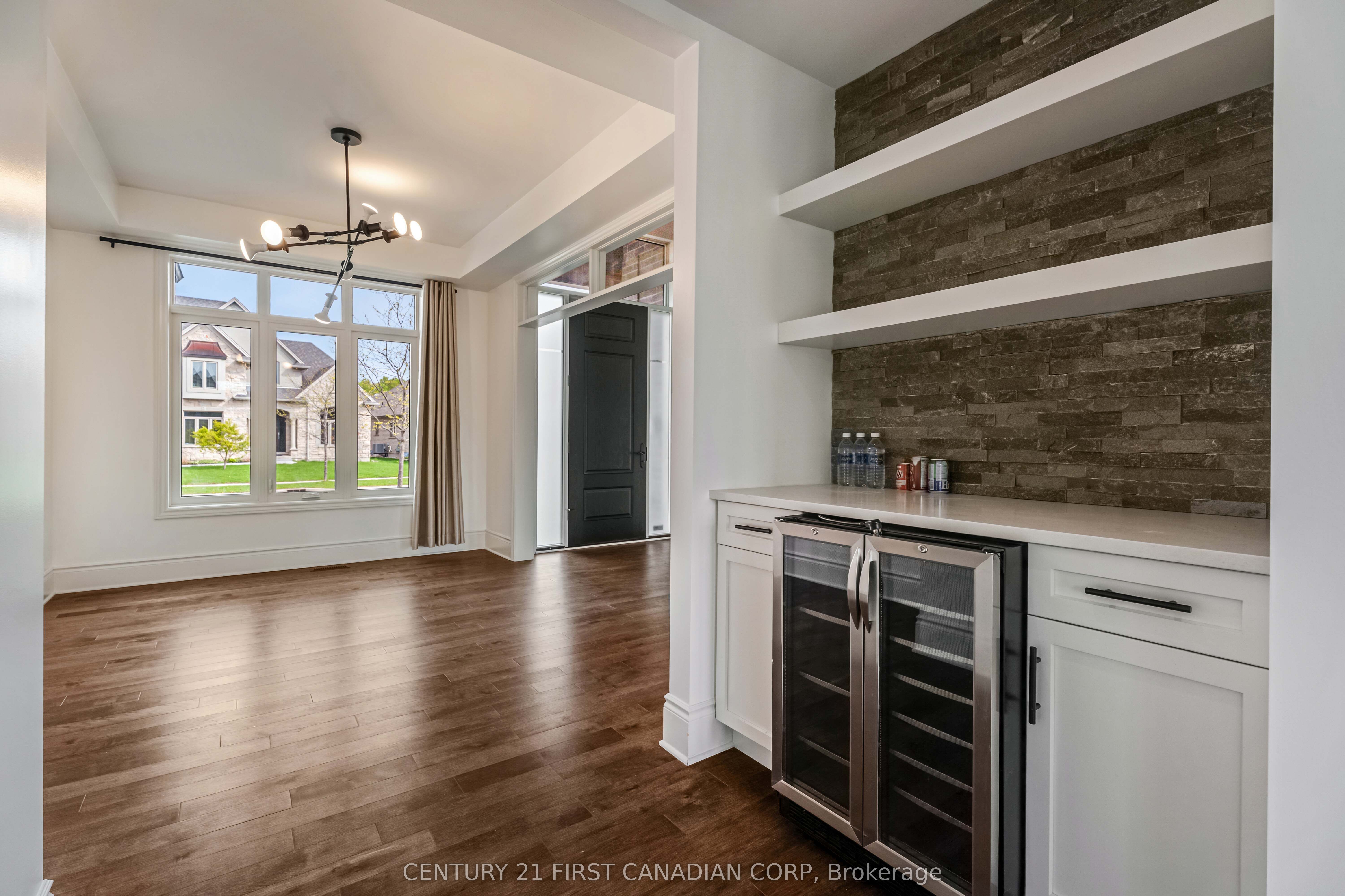 569 Eclipse Walk Property Photo 15