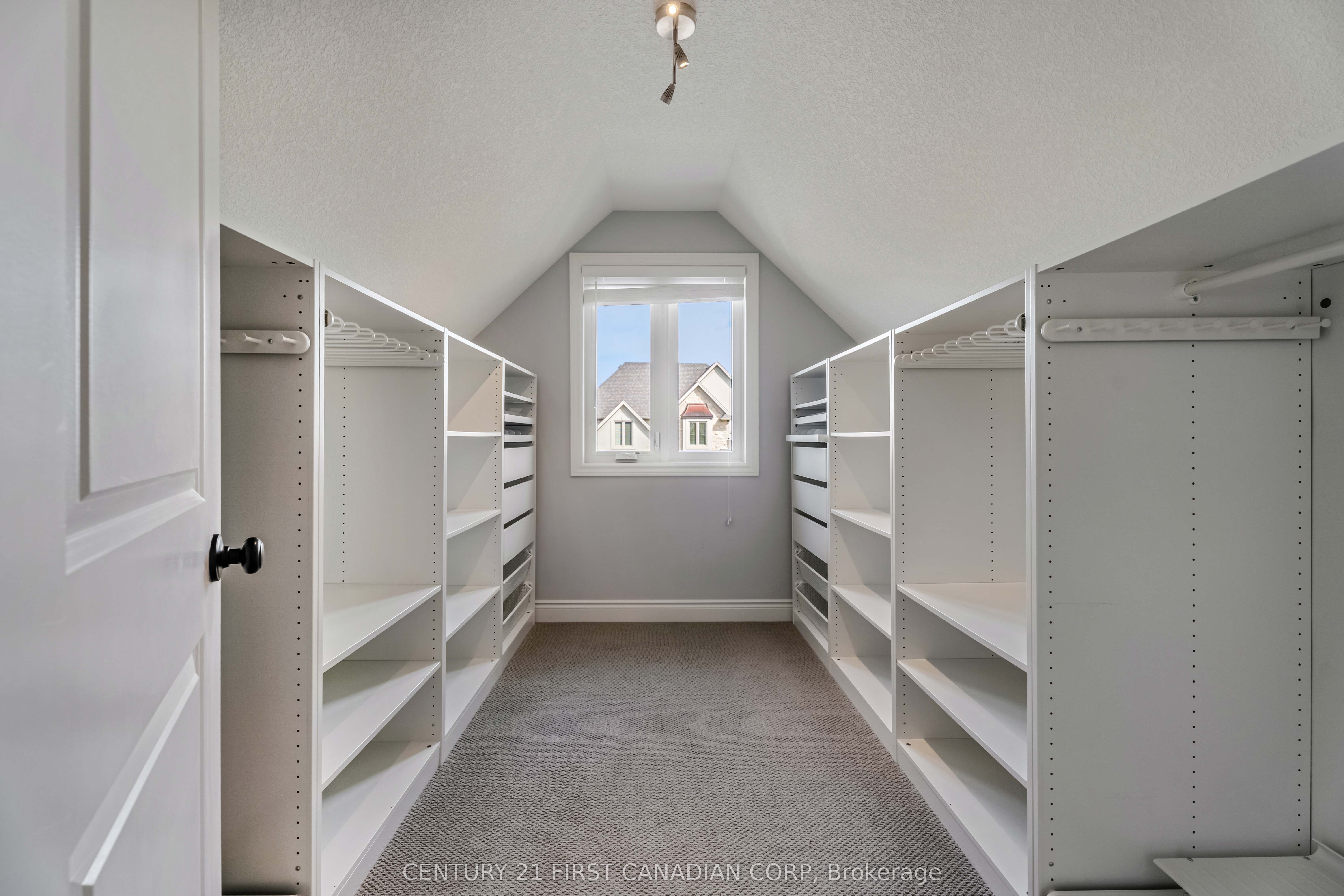 569 Eclipse Walk Property Photo 31