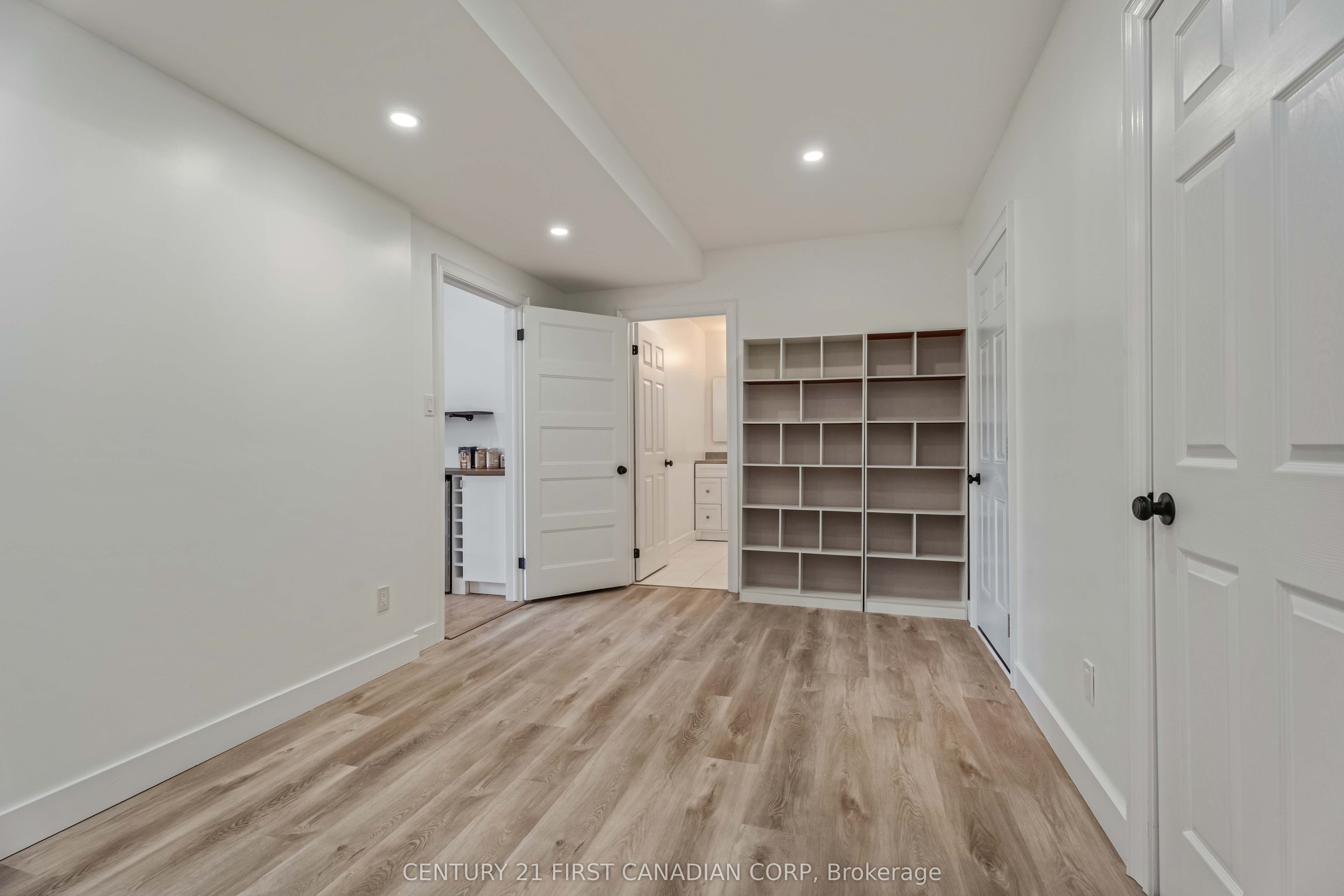 569 Eclipse Walk Property Photo 46