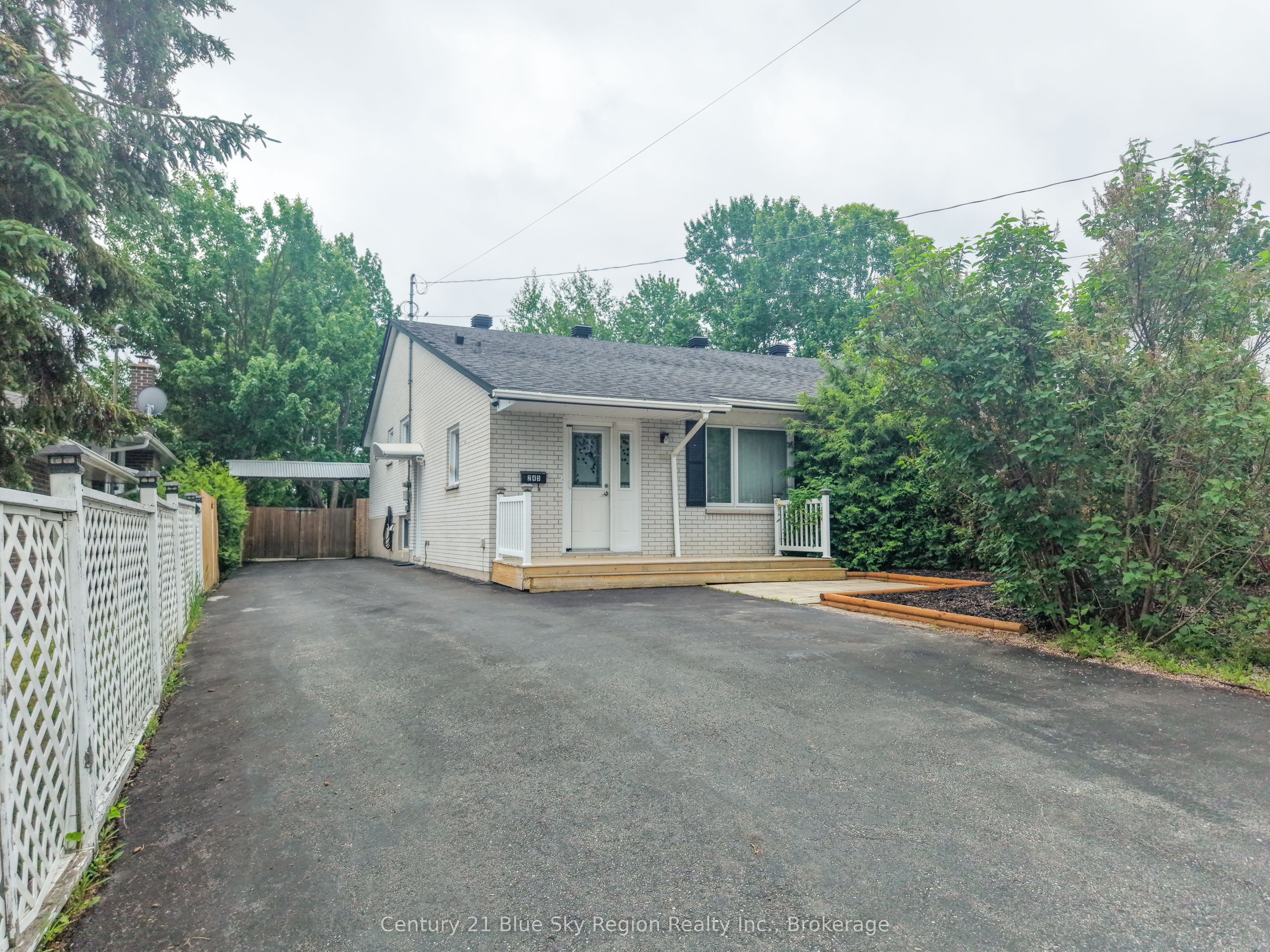 245 Michener Drive Property Photo 1