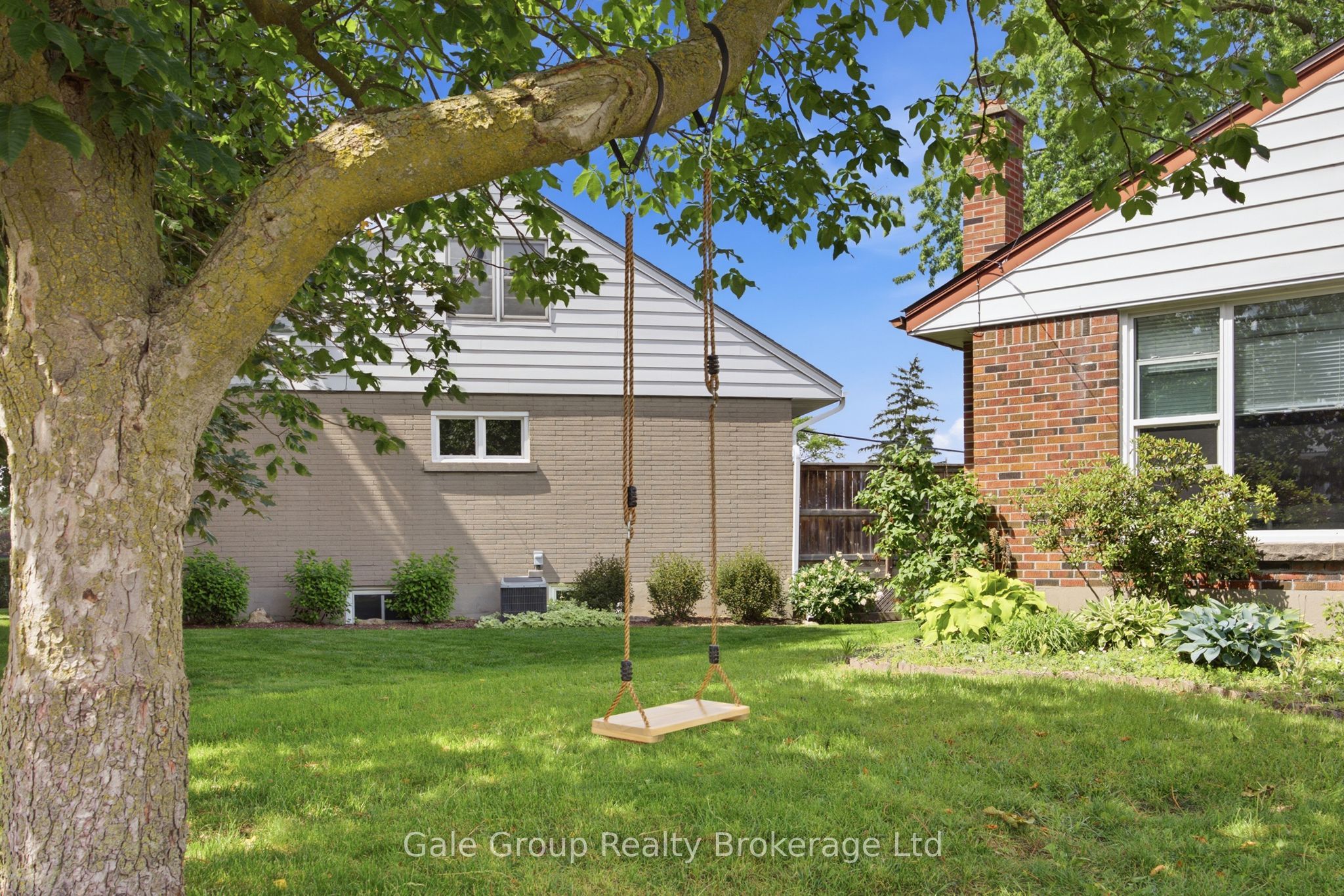 312 Leinster Street Property Photo 4