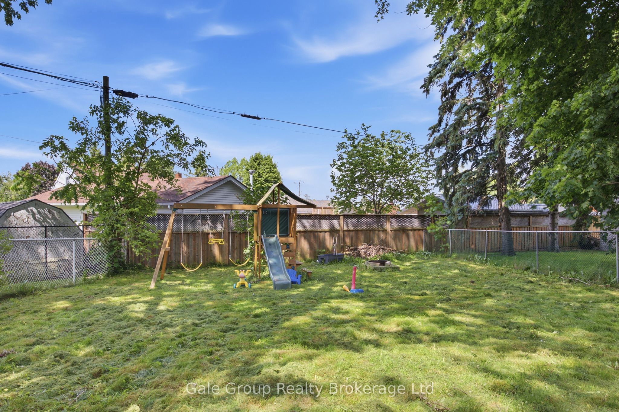 312 Leinster Street Property Photo 32