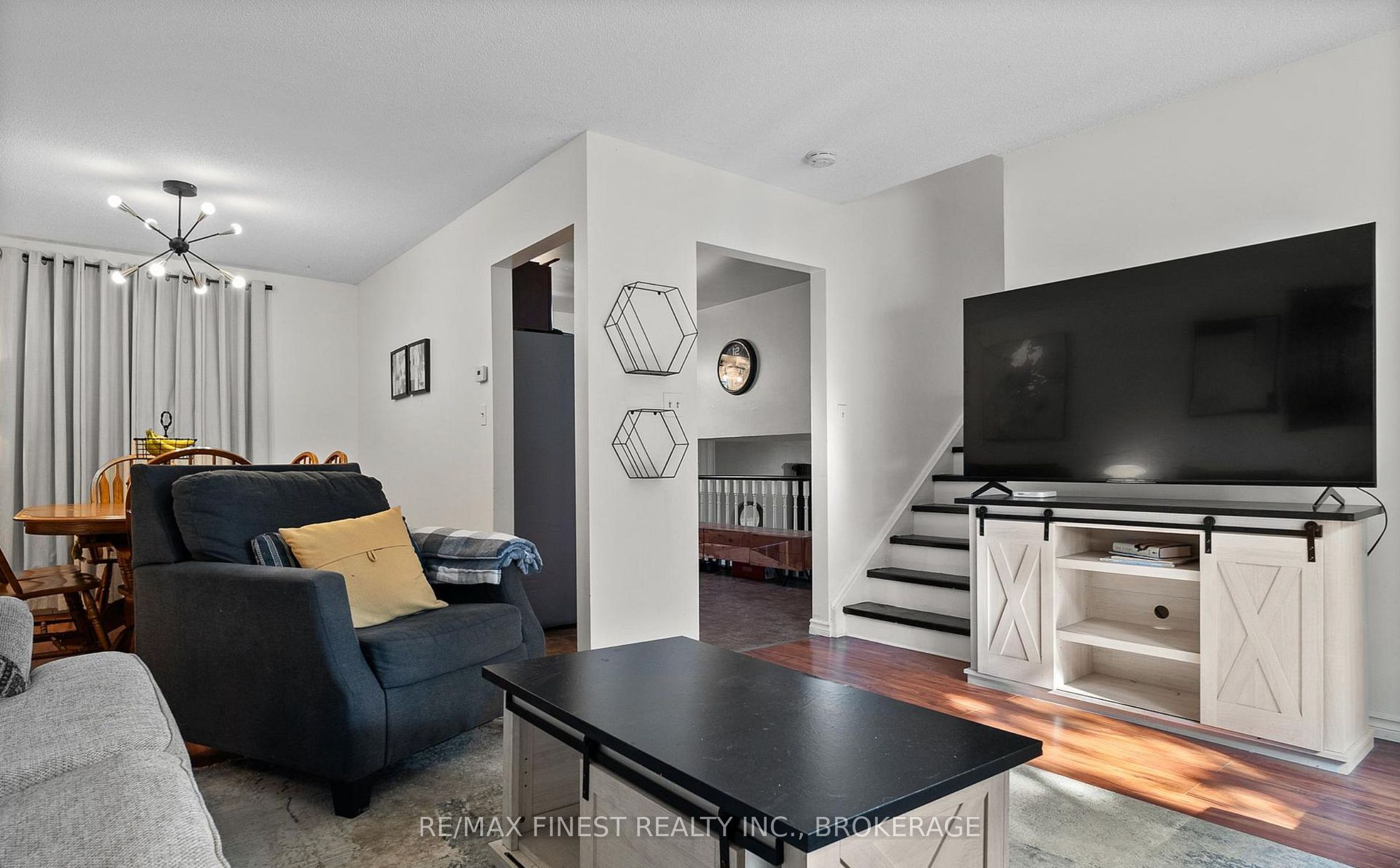 66 Nicholson Crescent Property Photo 10