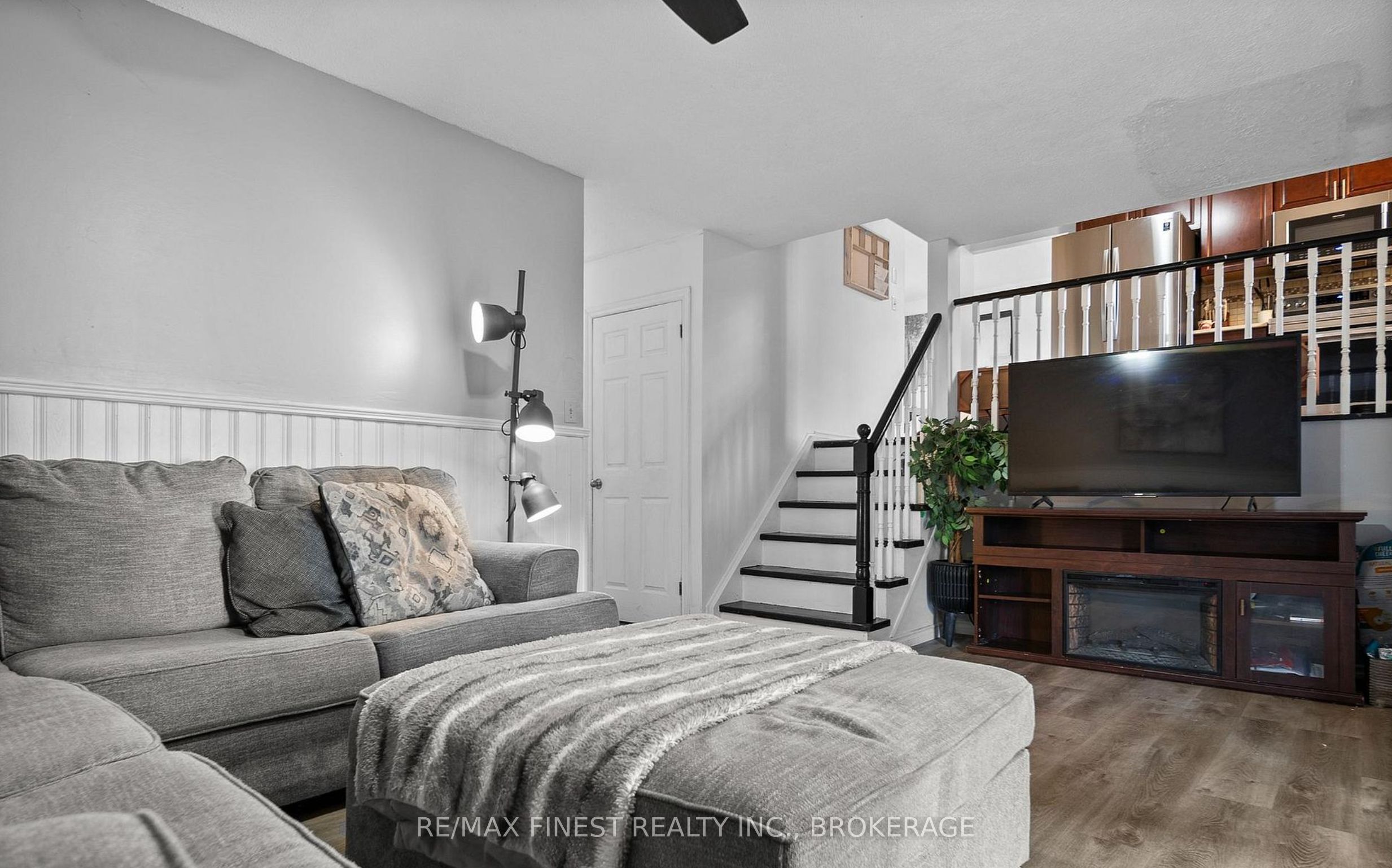 66 Nicholson Crescent Property Photo 16