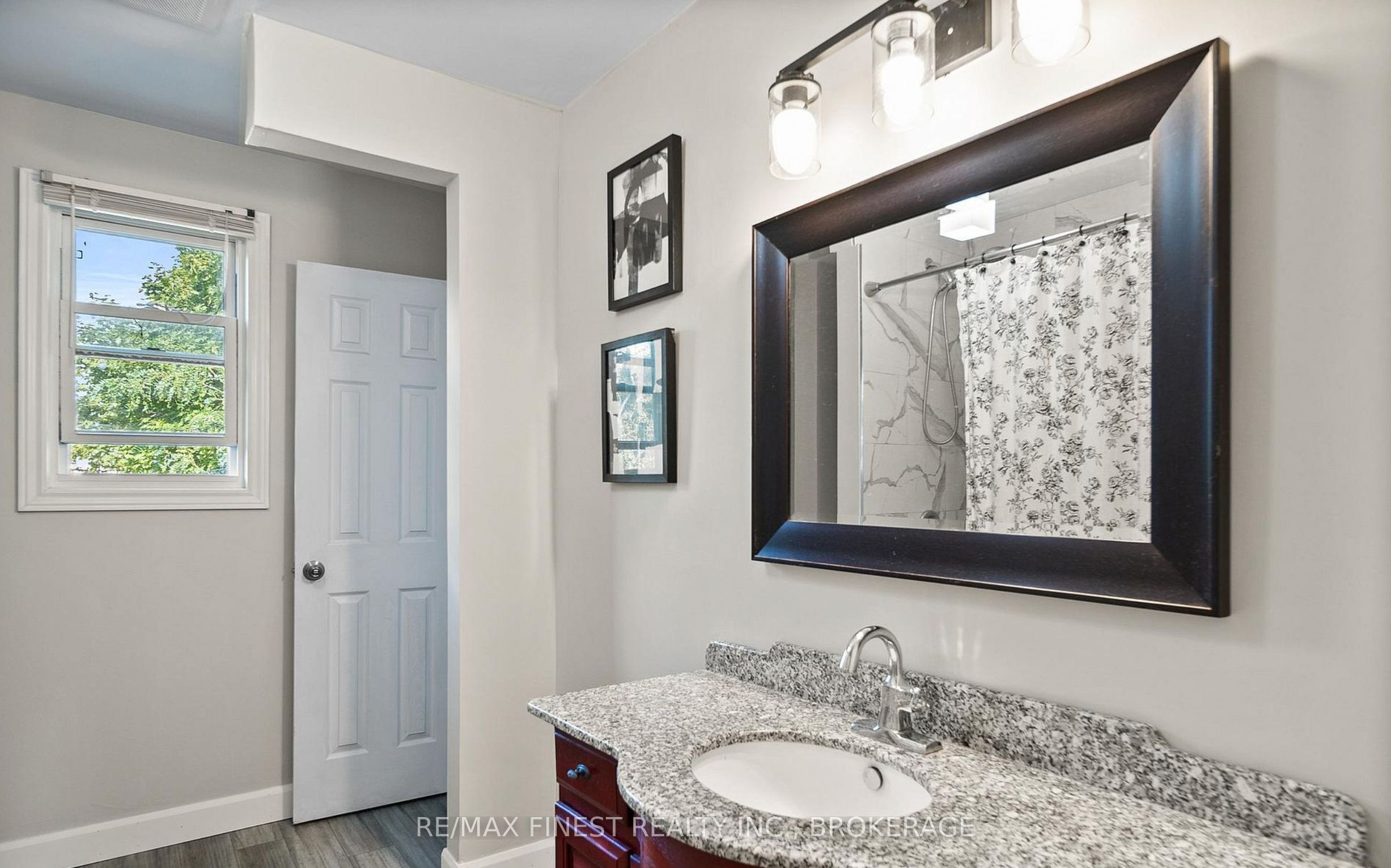 66 Nicholson Crescent Property Photo 24