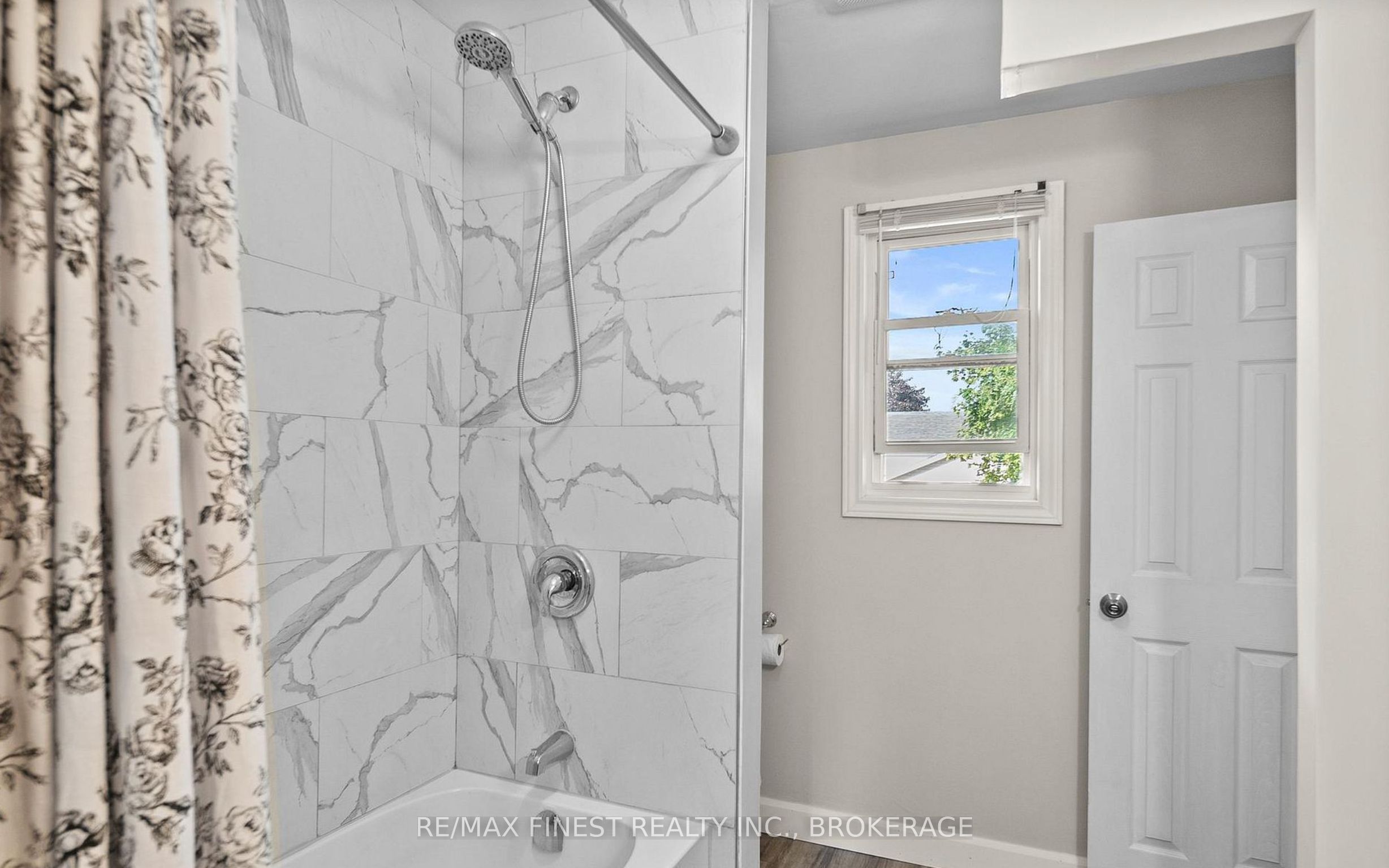 66 Nicholson Crescent Property Photo 25