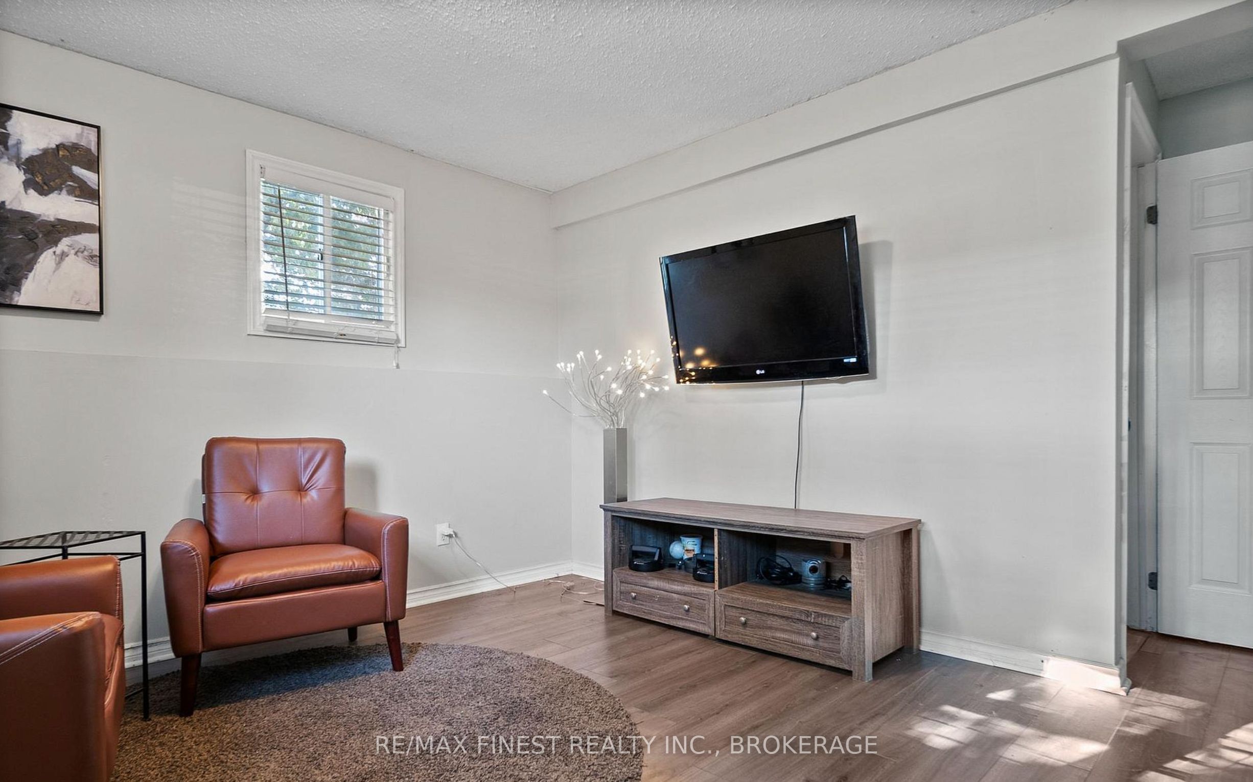 66 Nicholson Crescent Property Photo 30