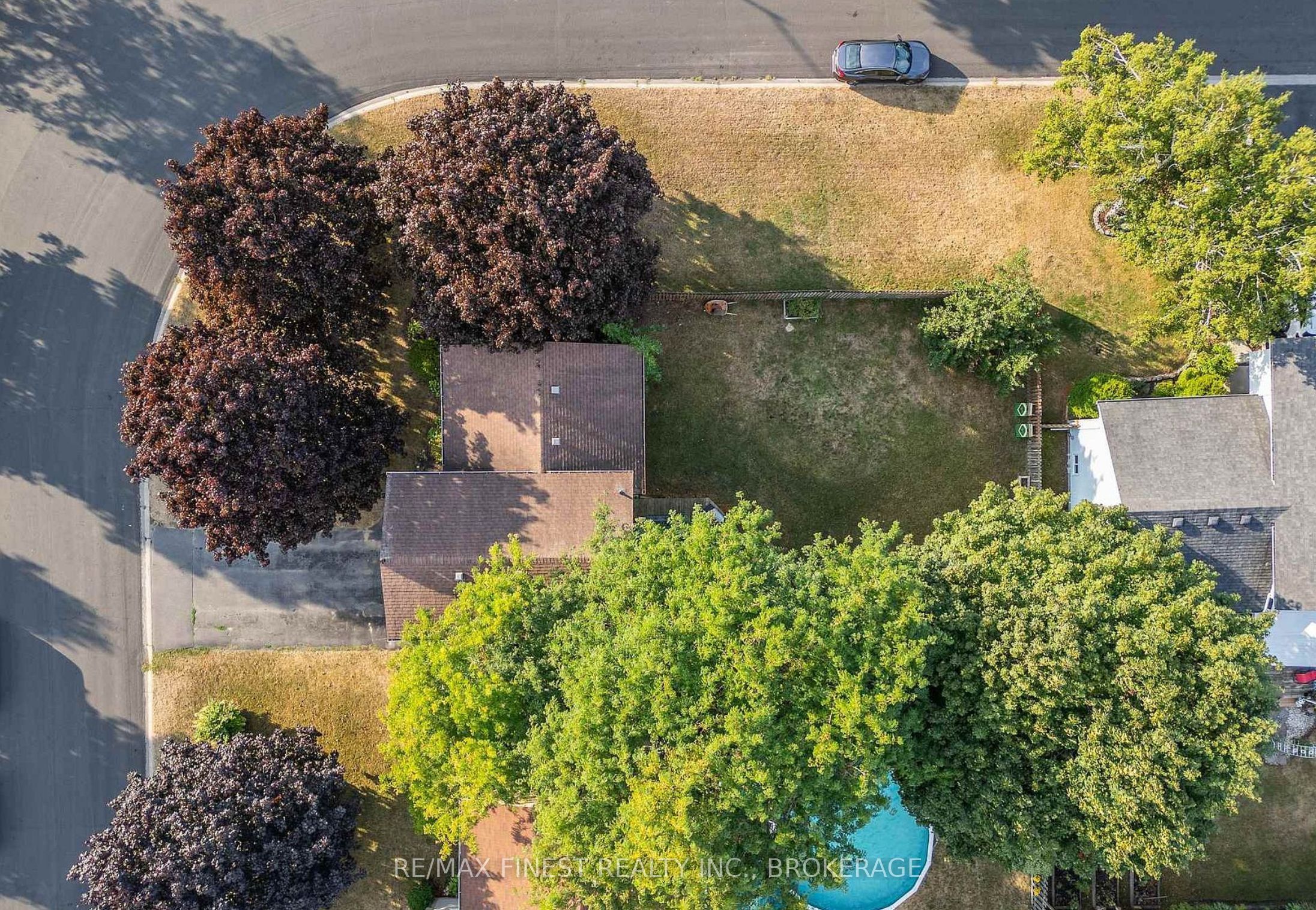 66 Nicholson Crescent Property Photo 34