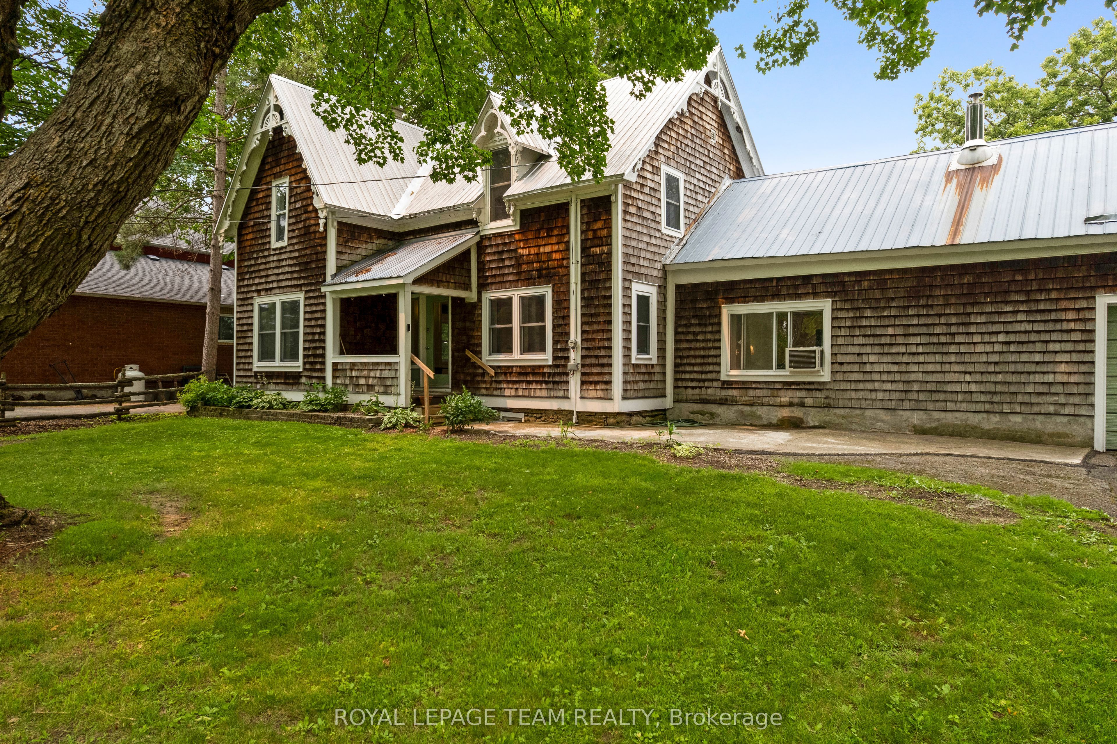 715 River Road Property Photo 1