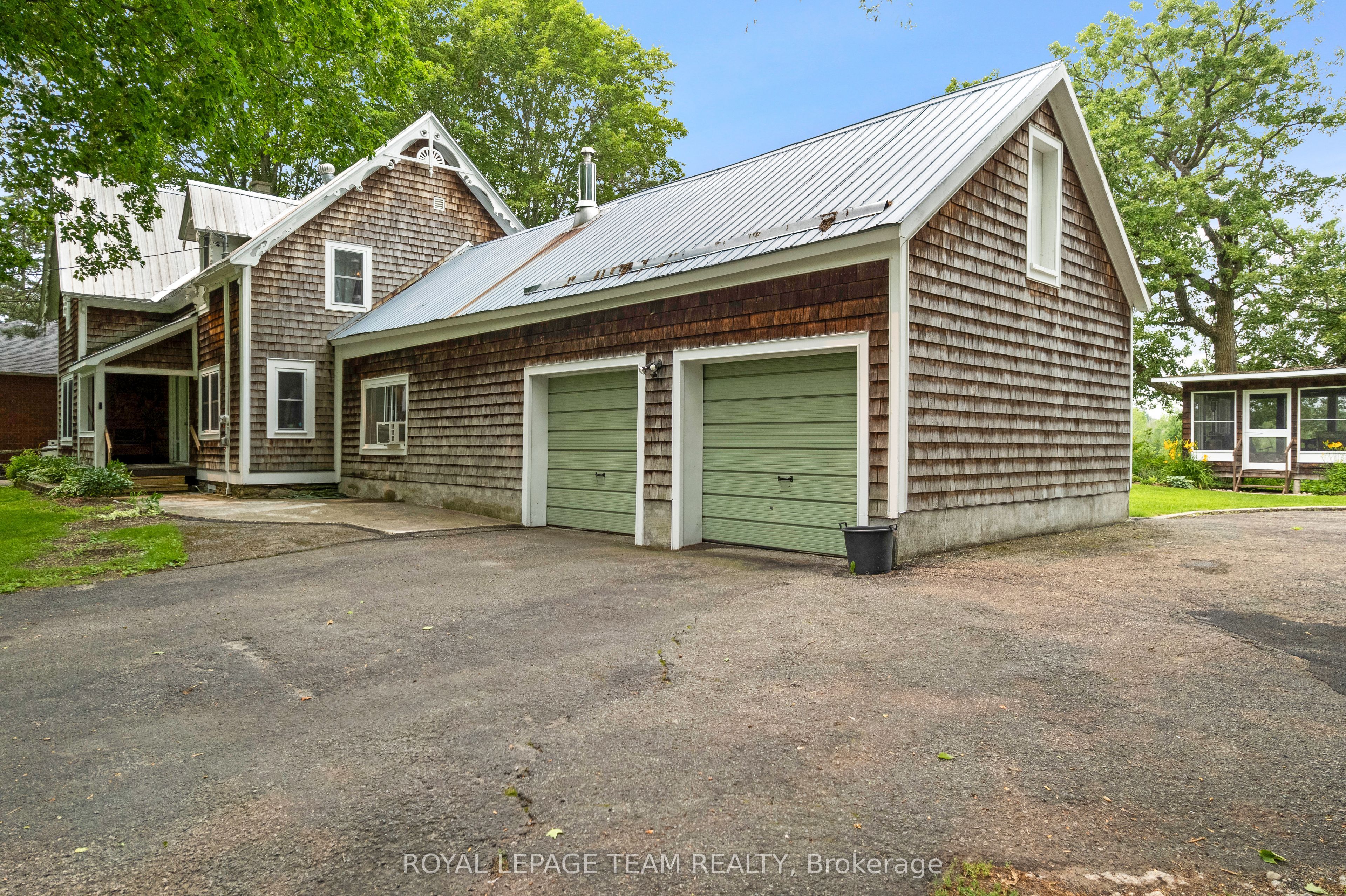715 River Road Property Photo 2