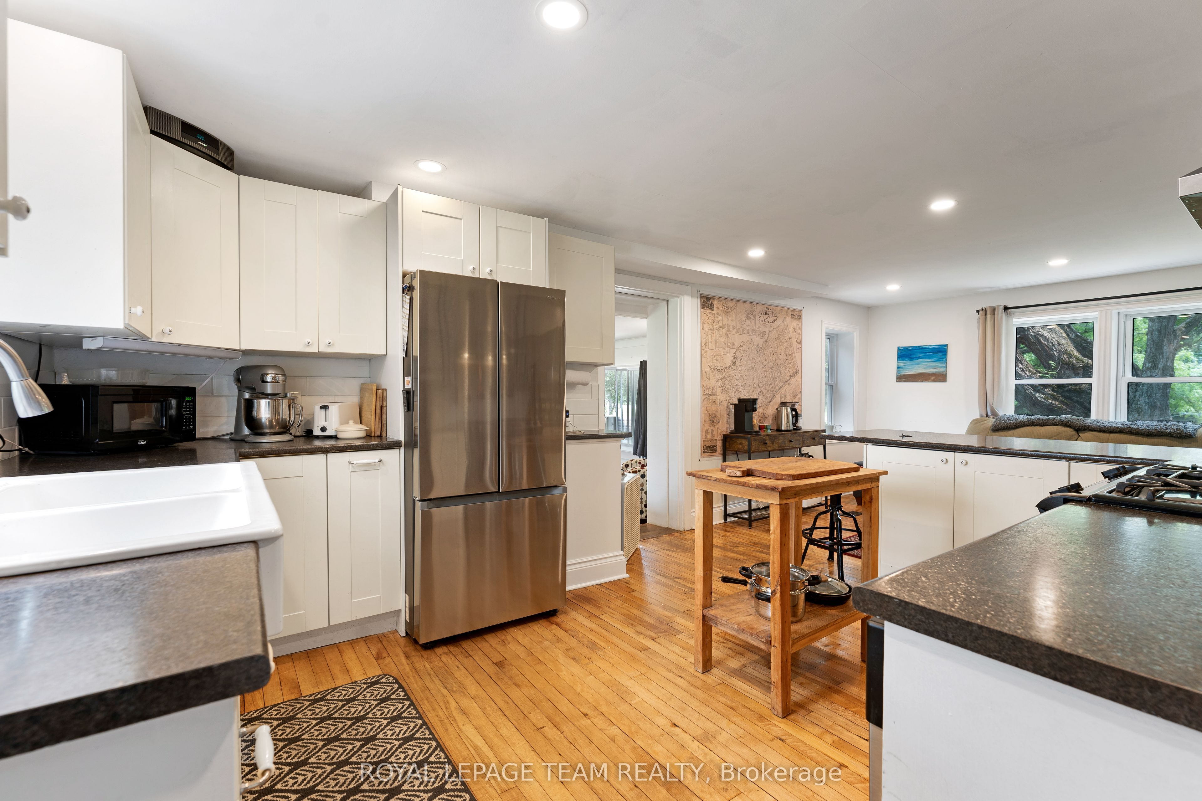 715 River Road Property Photo 12