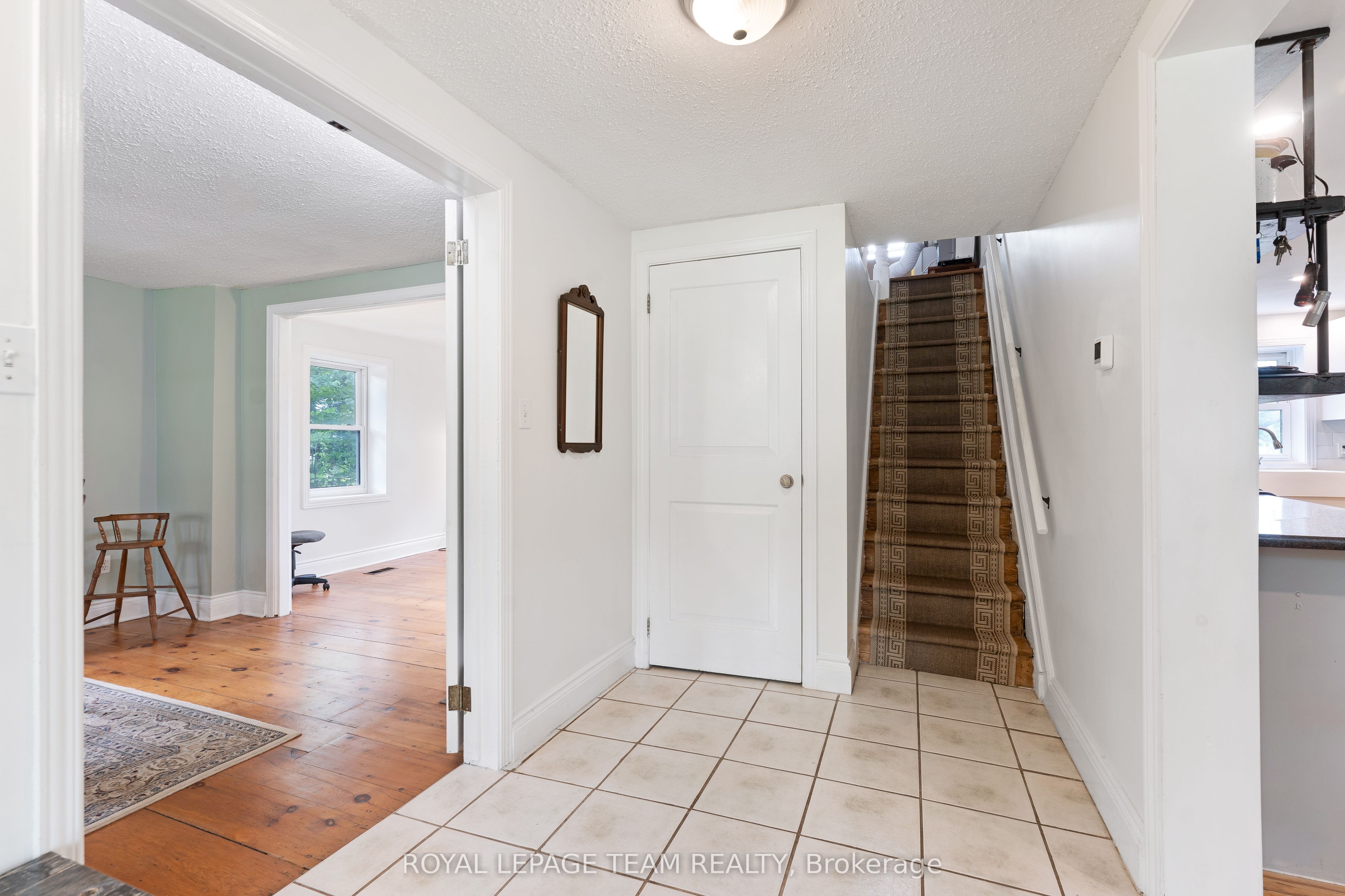 715 River Road Property Photo 17