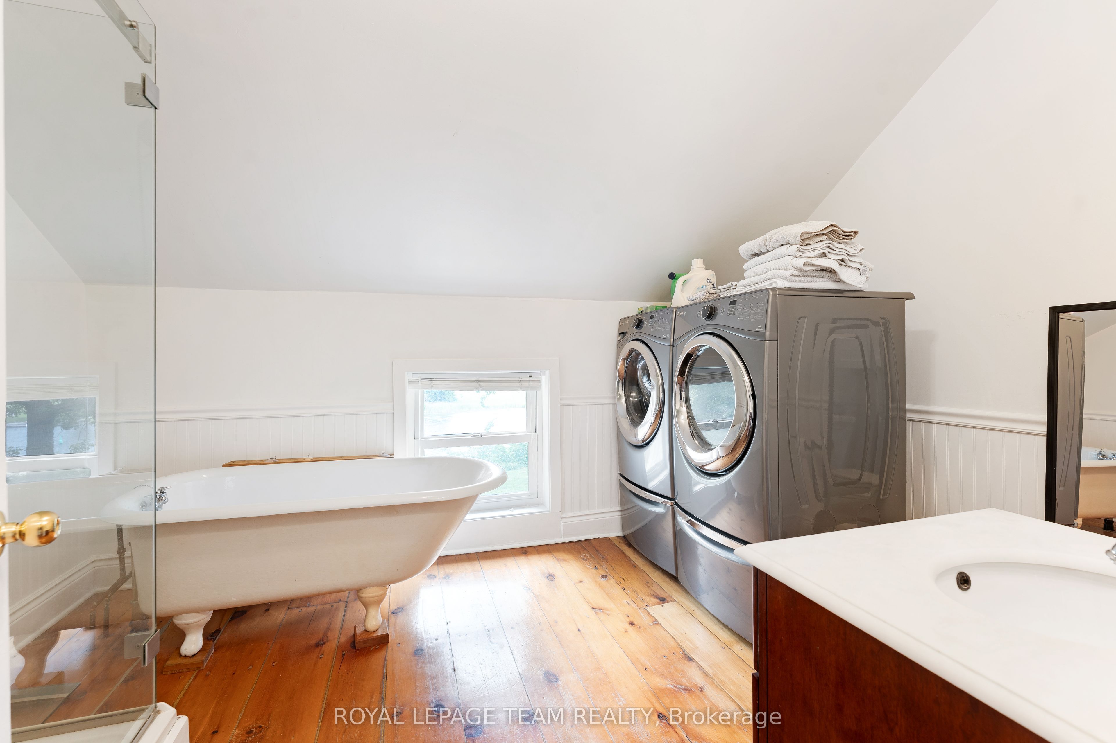 715 River Road Property Photo 22