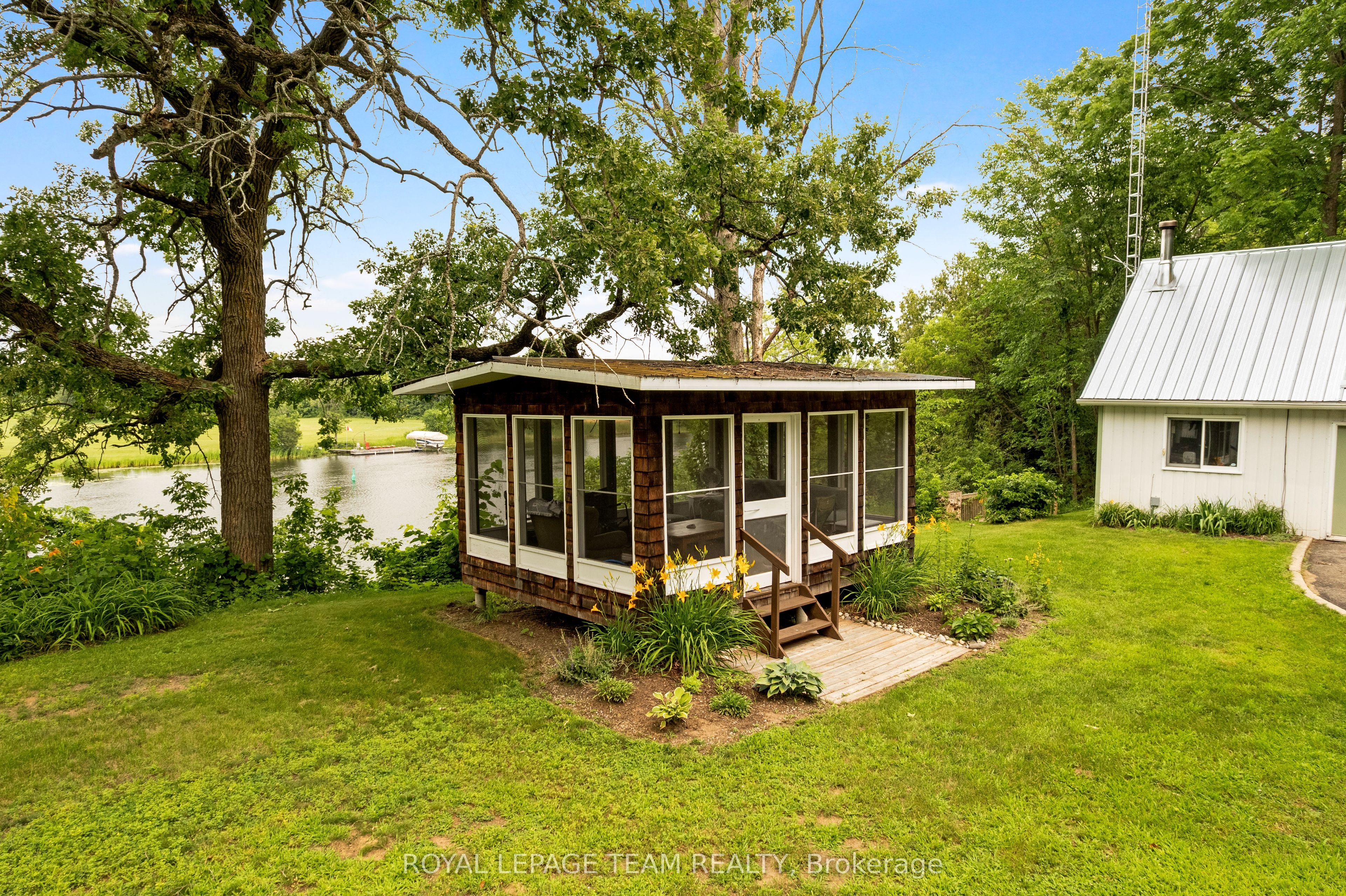 715 River Road Property Photo 32